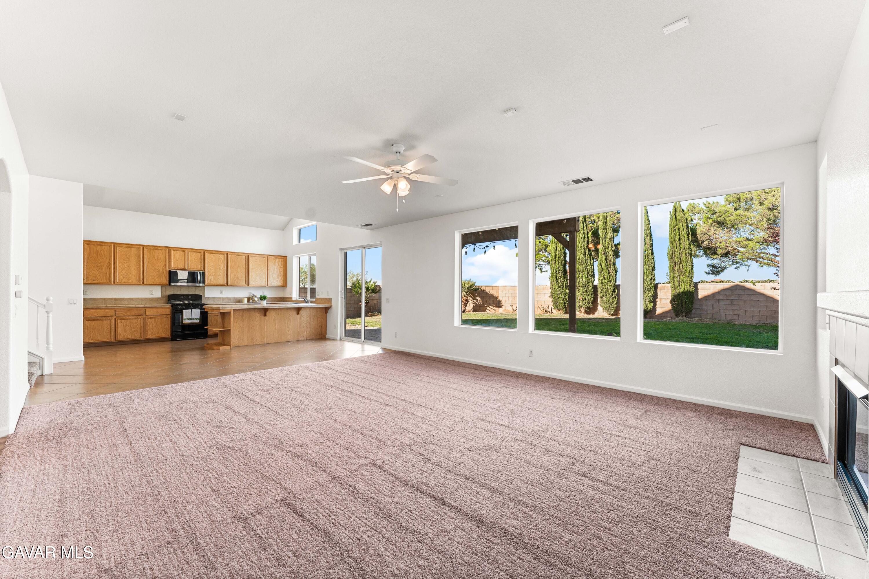 38208 Grant Drive Property Photo 9