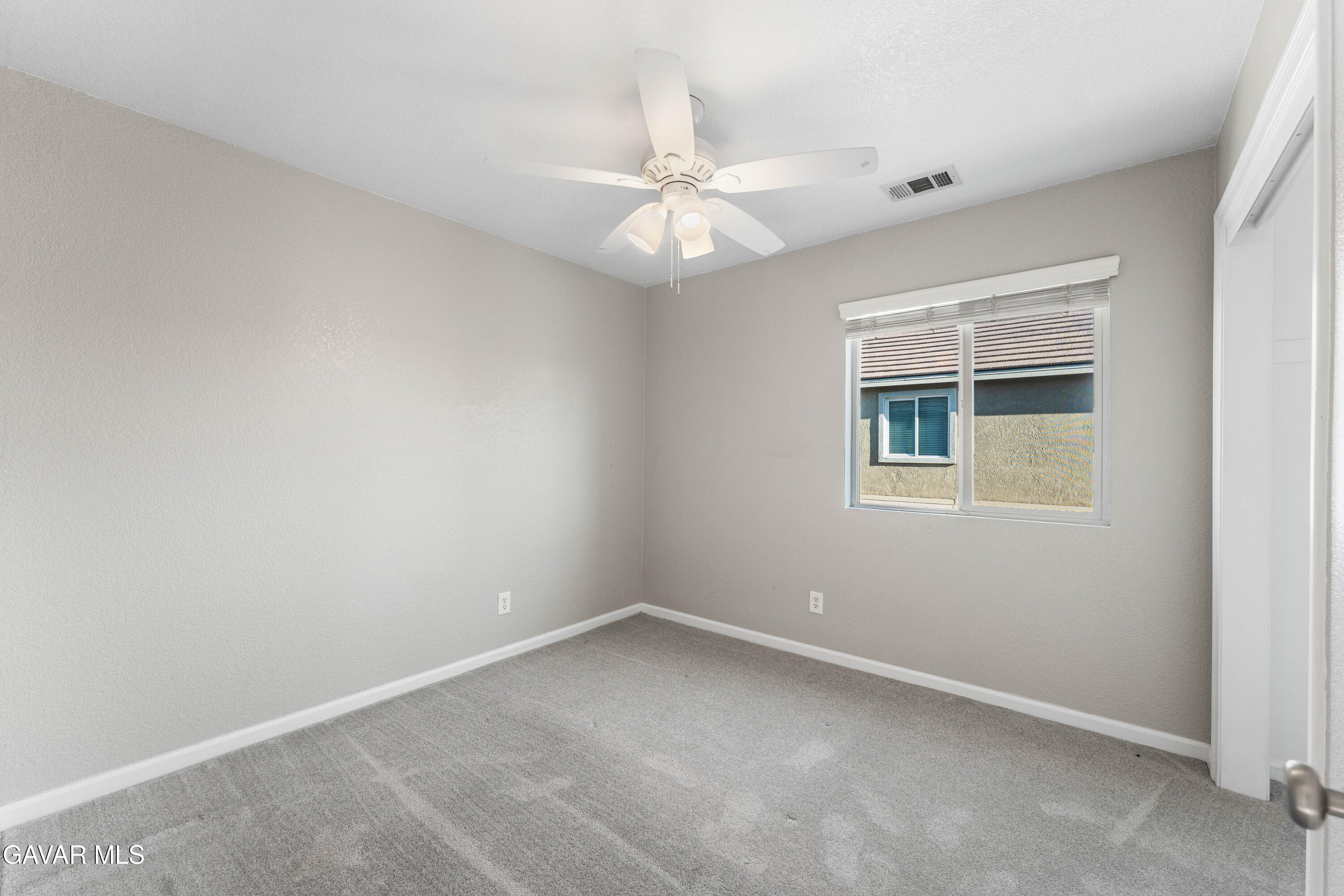 38208 Grant Drive Property Photo 27