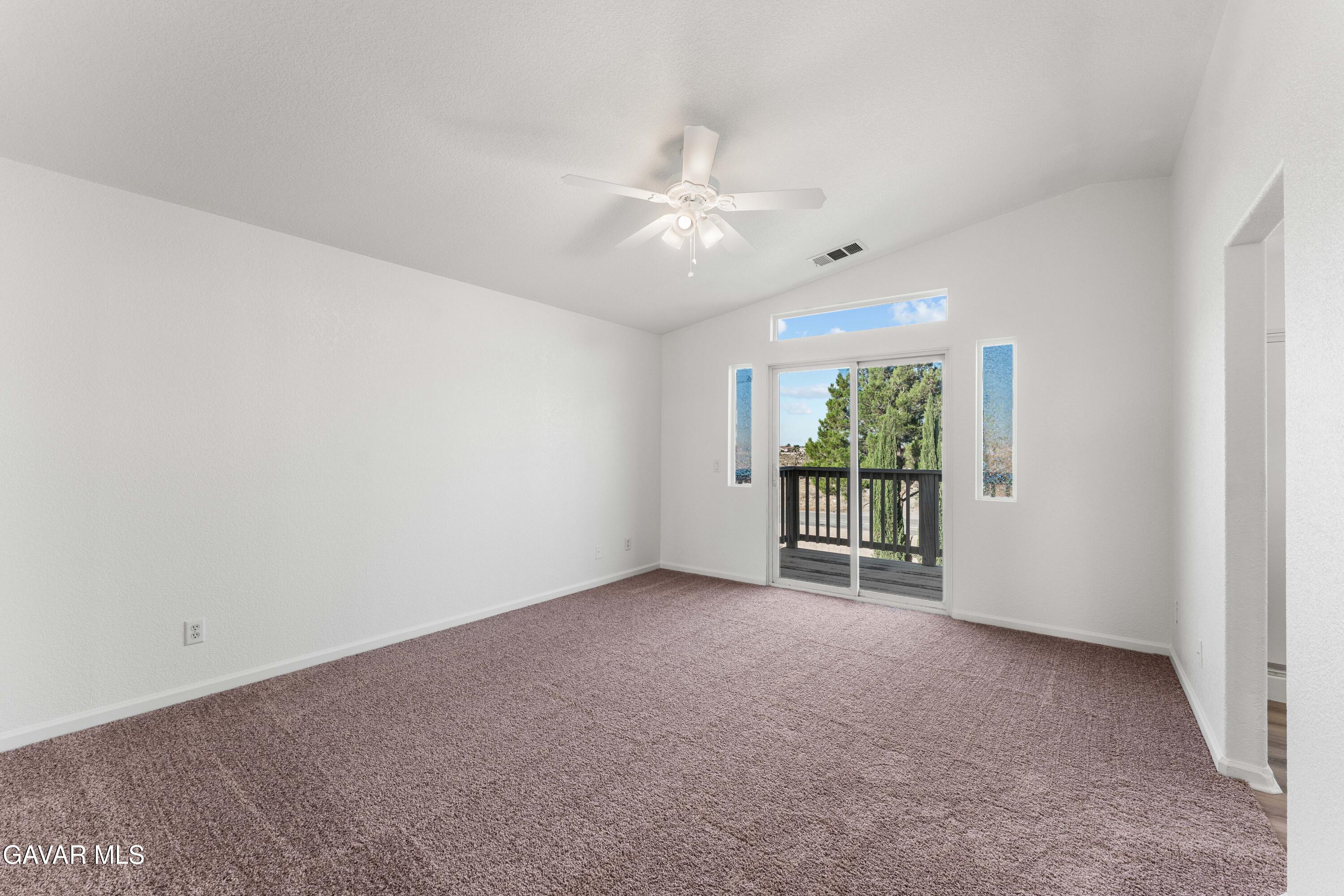 38208 Grant Drive Property Photo 30