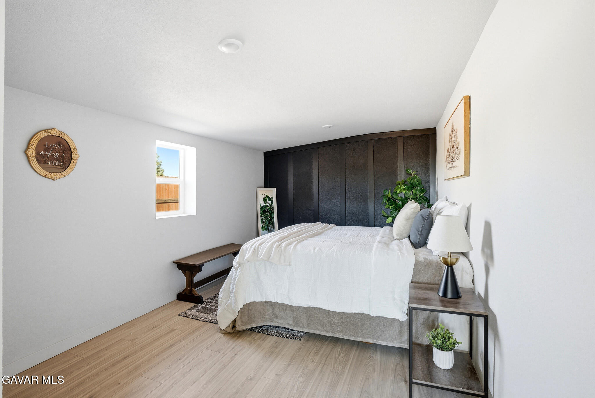 2484 Nadeau Street Property Photo 11