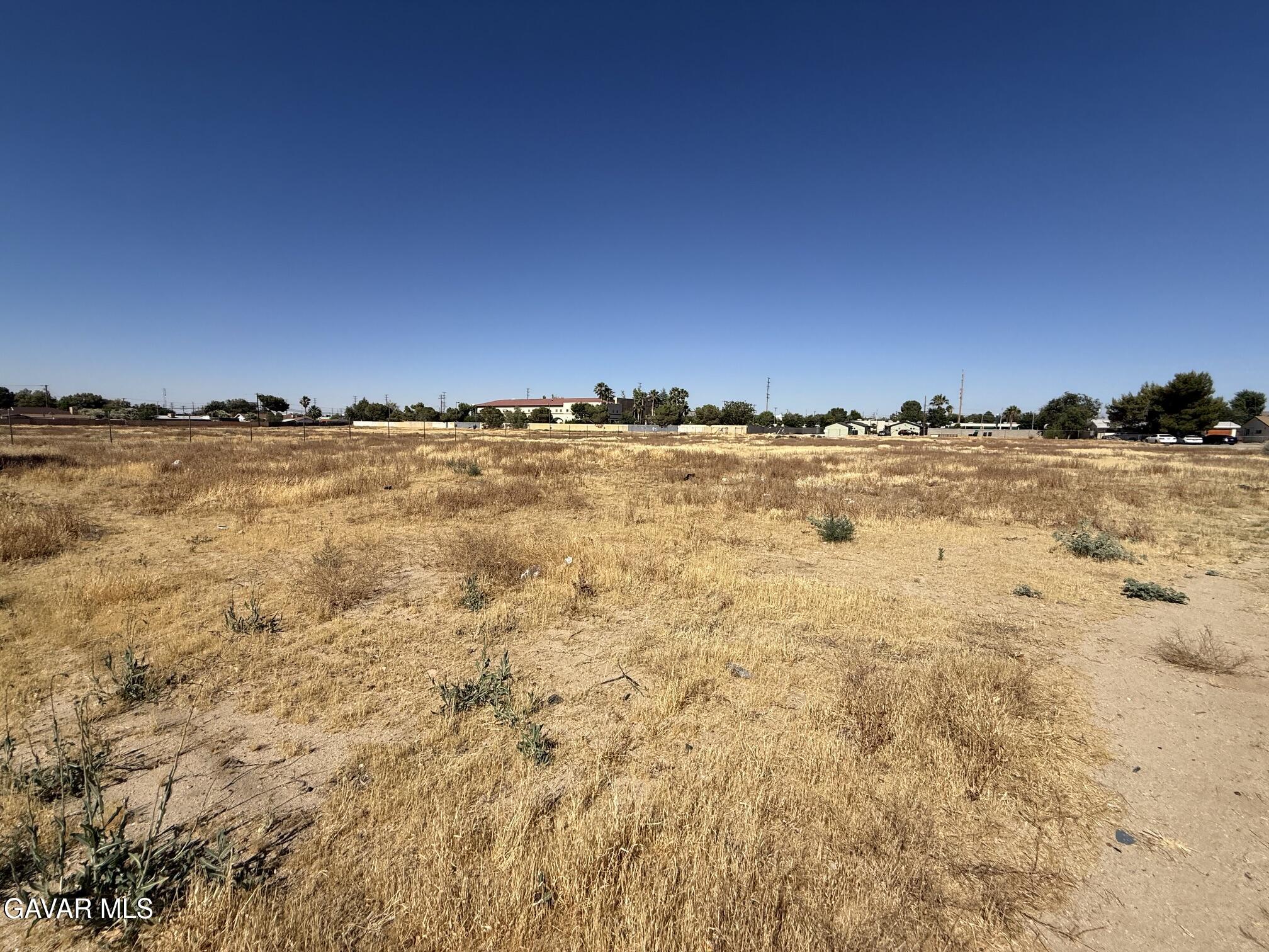 W Milling Property Photo 6