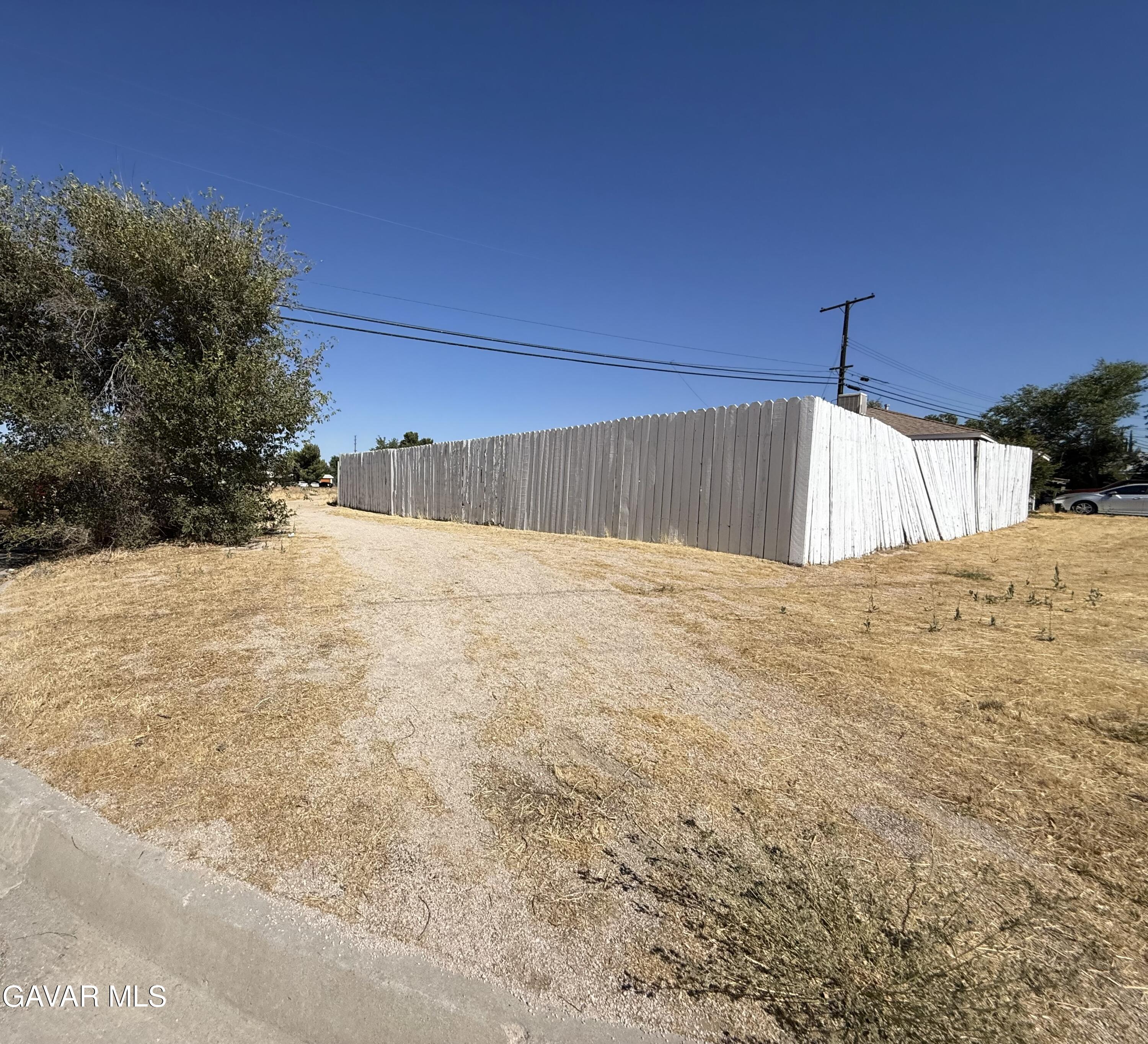 W Milling Property Photo 10