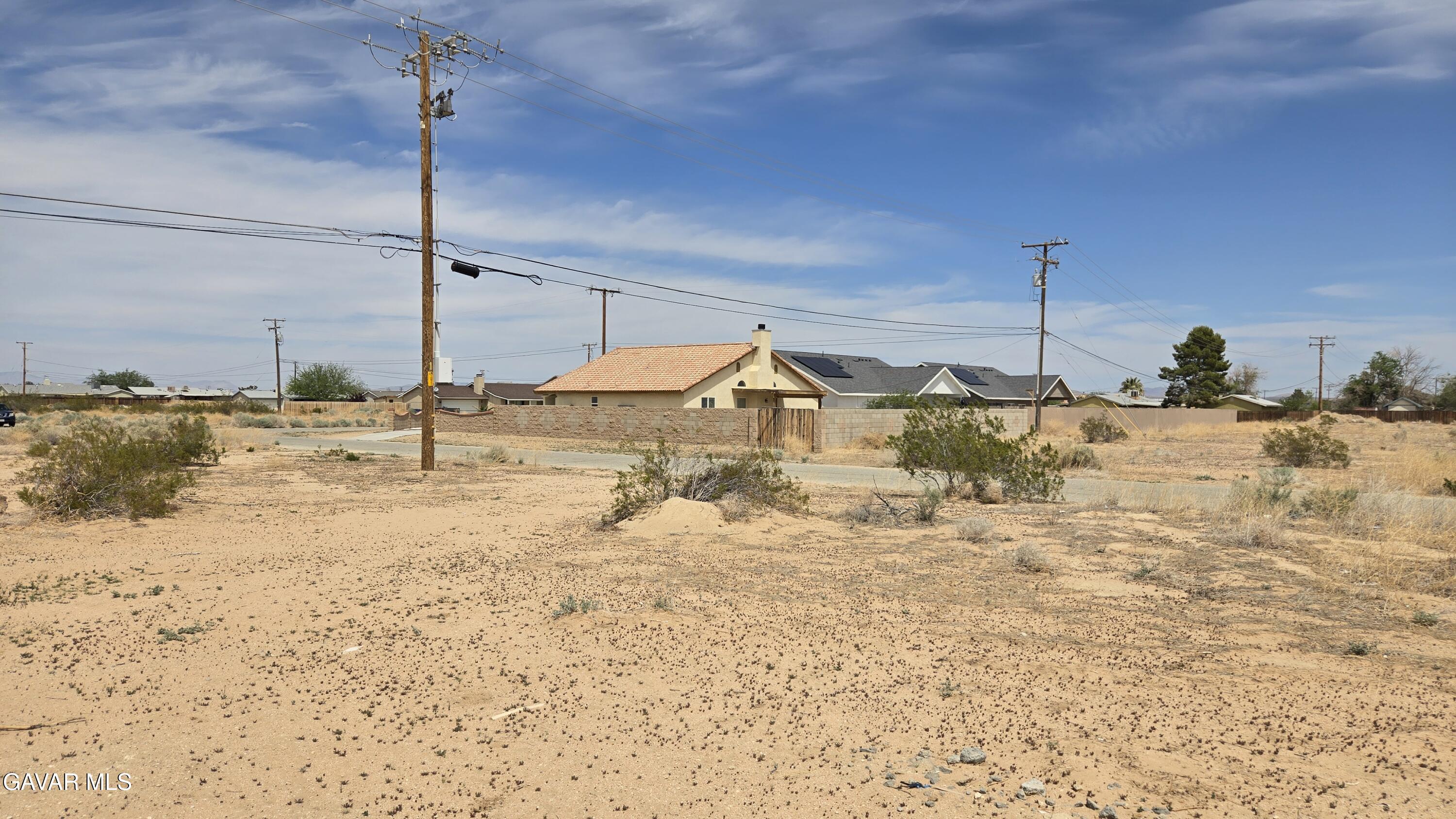 Redwood Blvd & Julliard St Property Photo 21