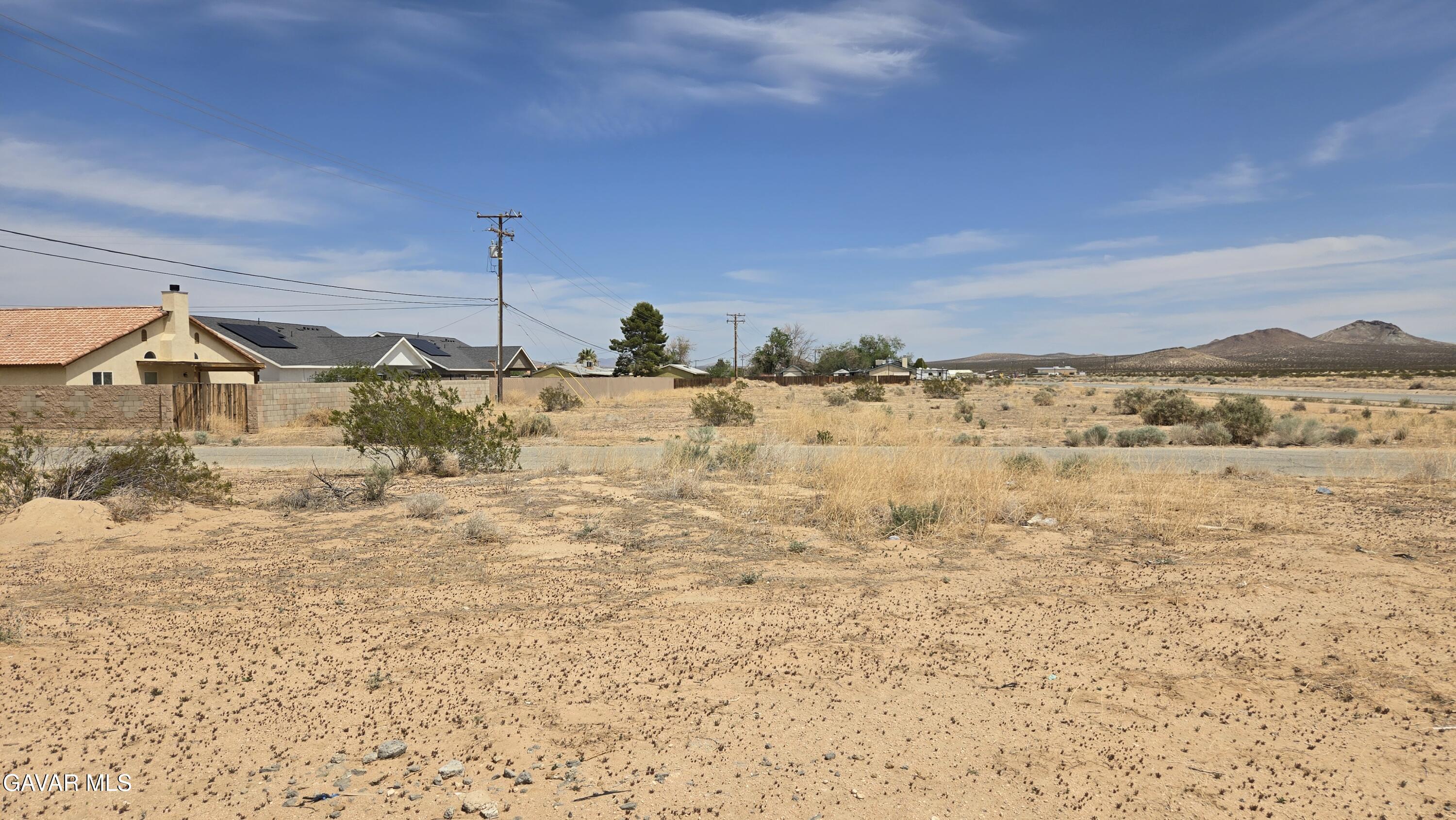 Redwood Blvd & Julliard St Property Photo 22