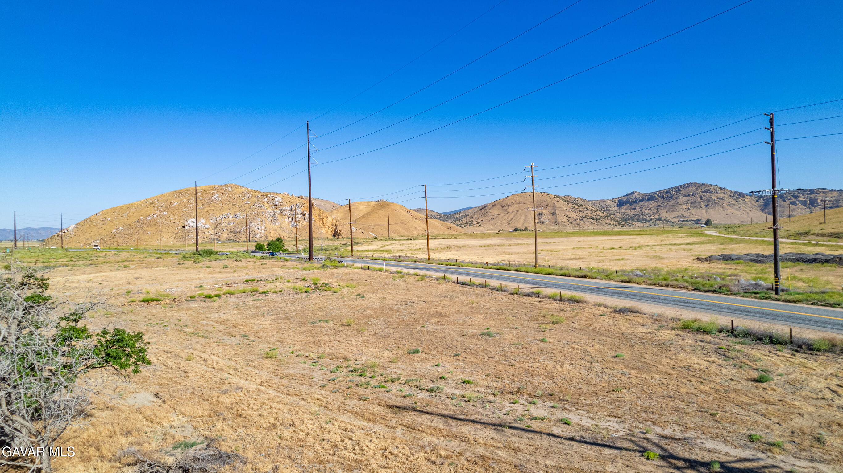 Apn 224-111-14 Tehachapi Blvd Property Photo 6