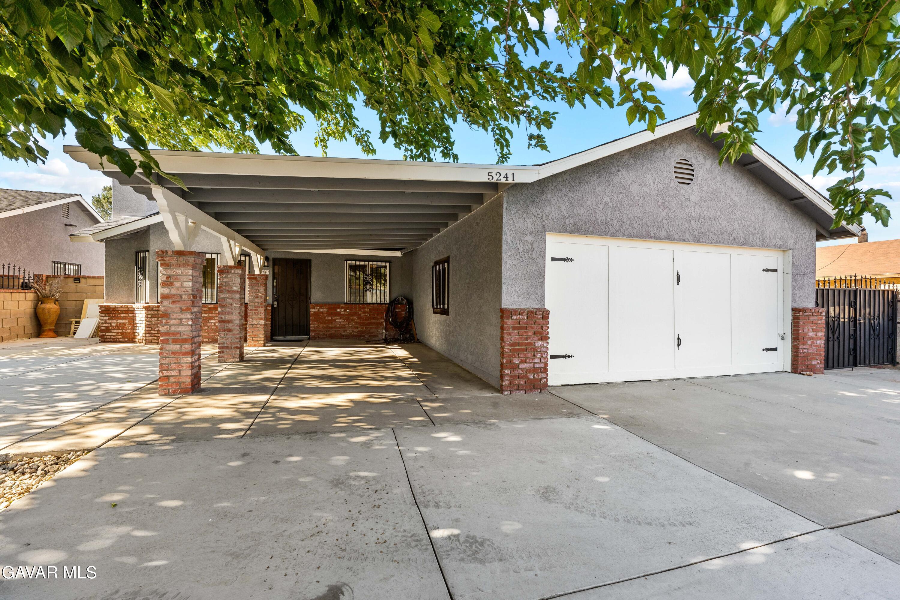 5241 E Avenue R12 Property Photo 6