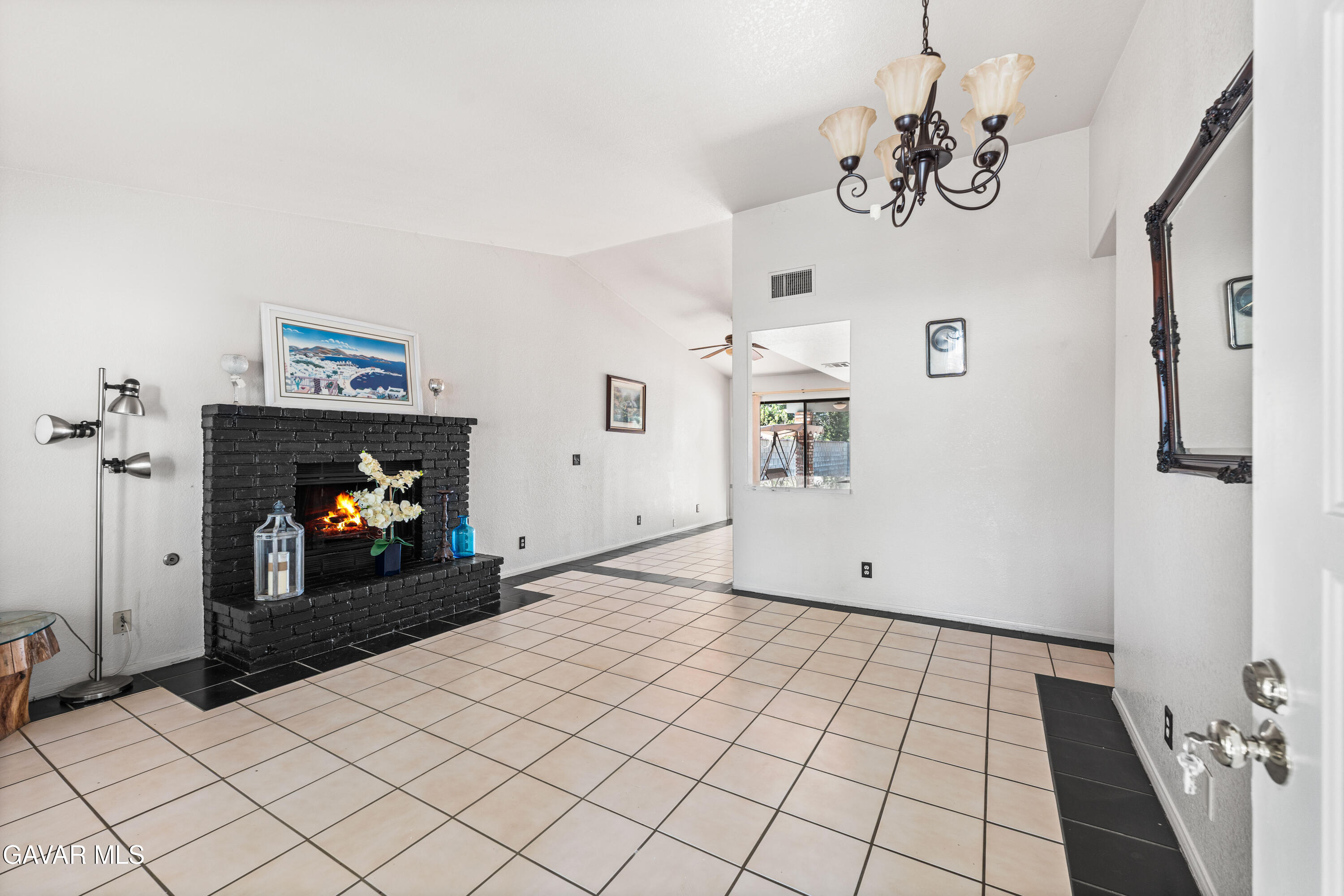 5241 E Avenue R12 Property Photo 9