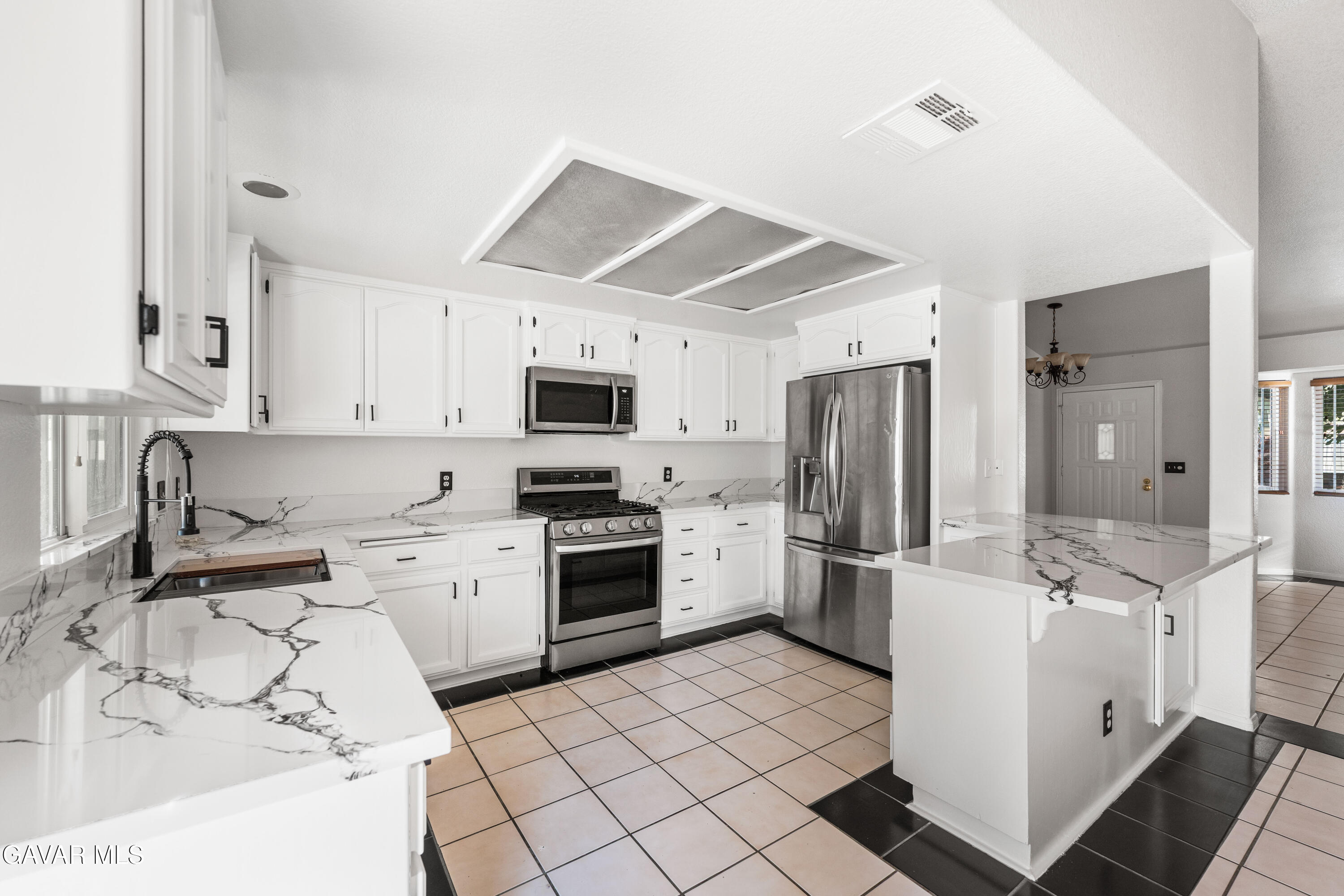 5241 E Avenue R12 Property Photo 18