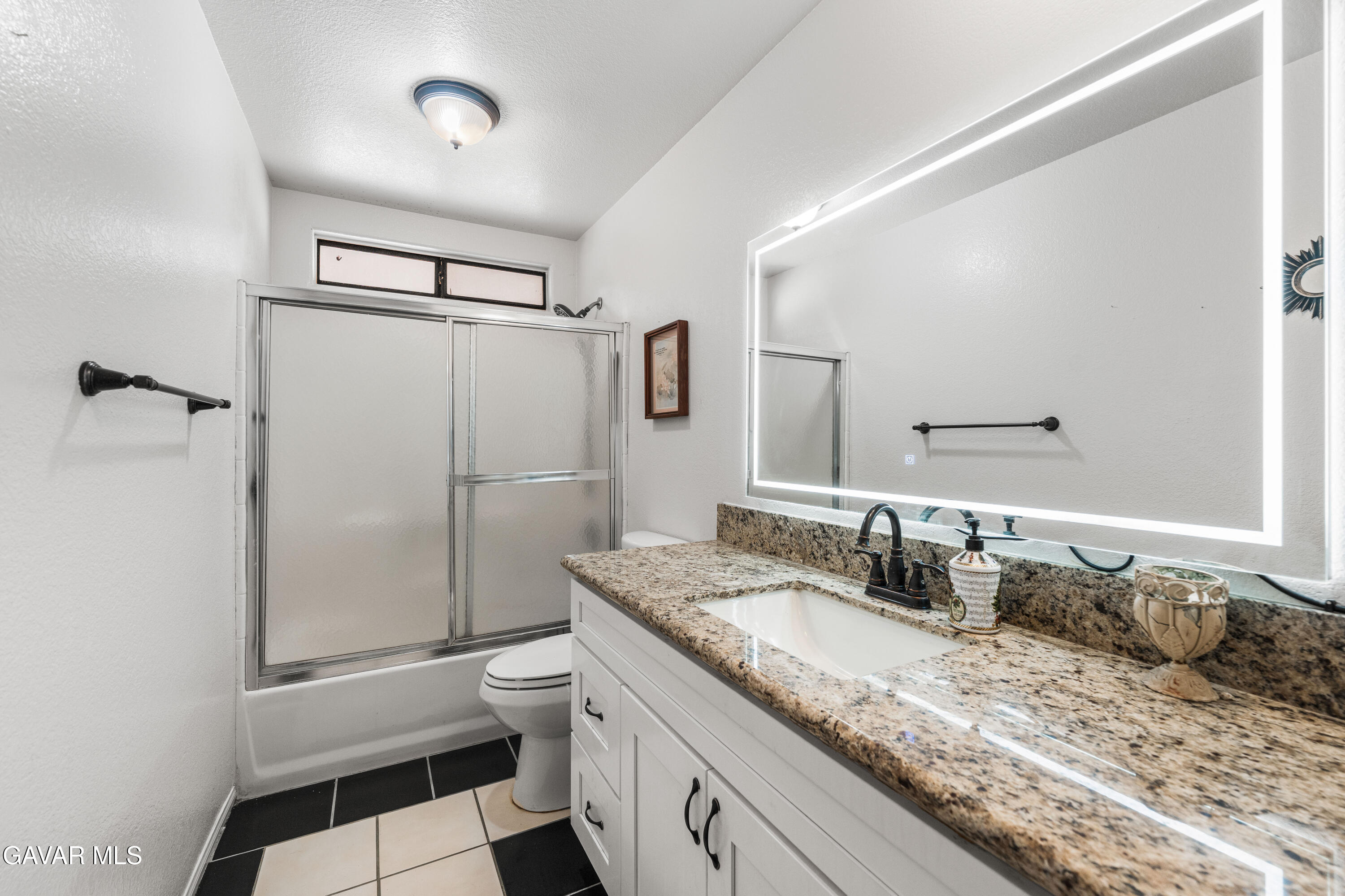 5241 E Avenue R12 Property Photo 29
