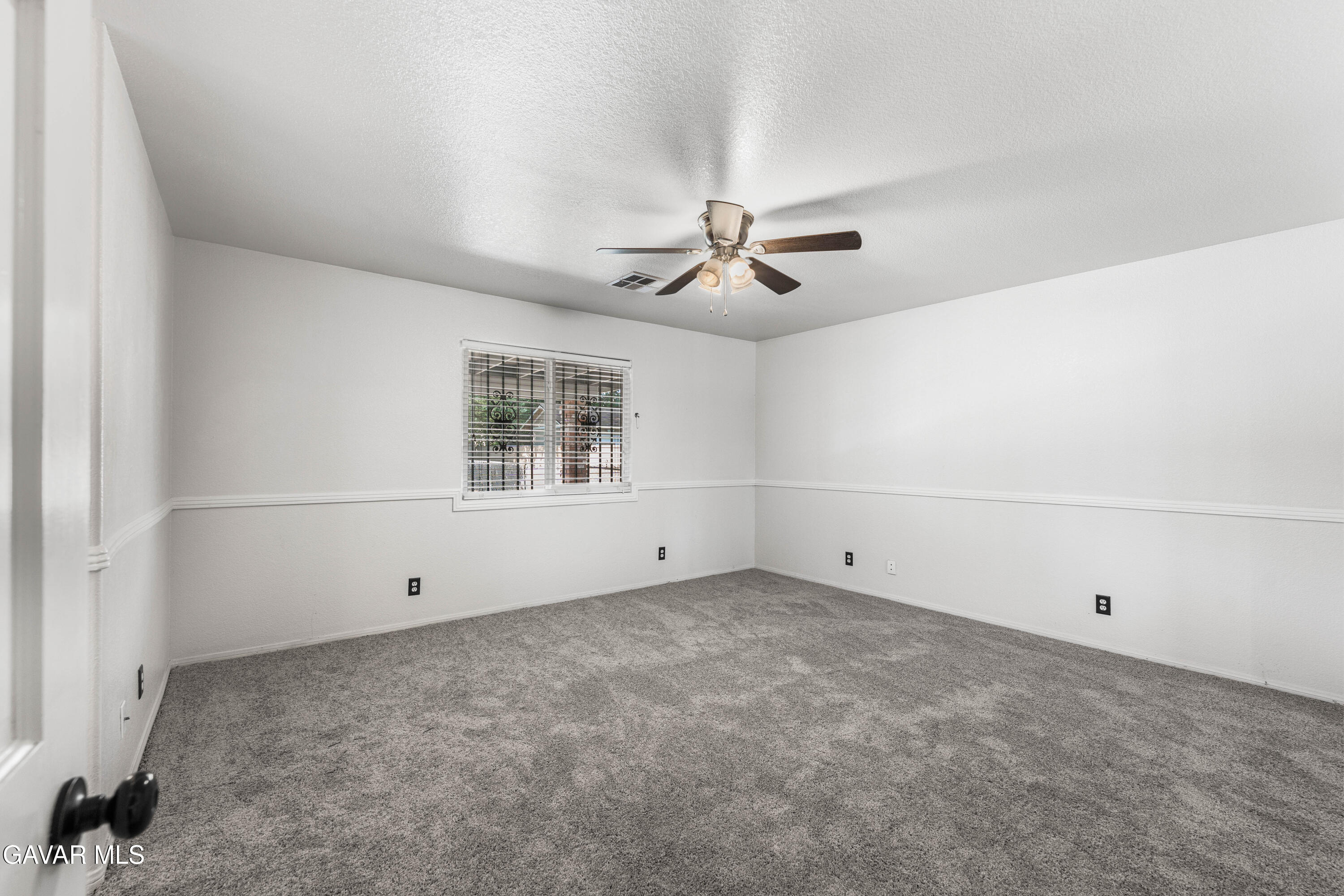 5241 E Avenue R12 Property Photo 30