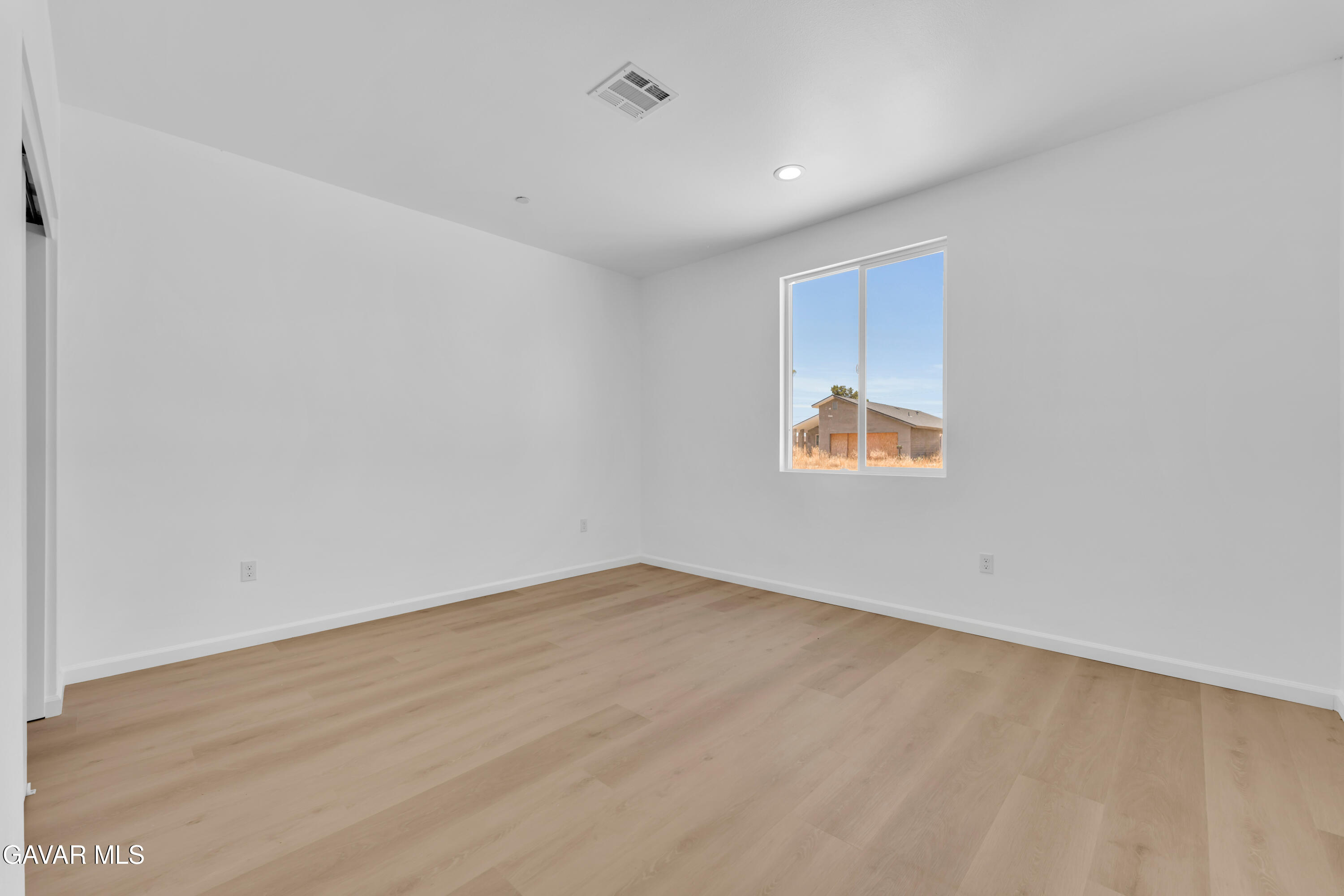 8837 Holly Avenue Property Photo 10