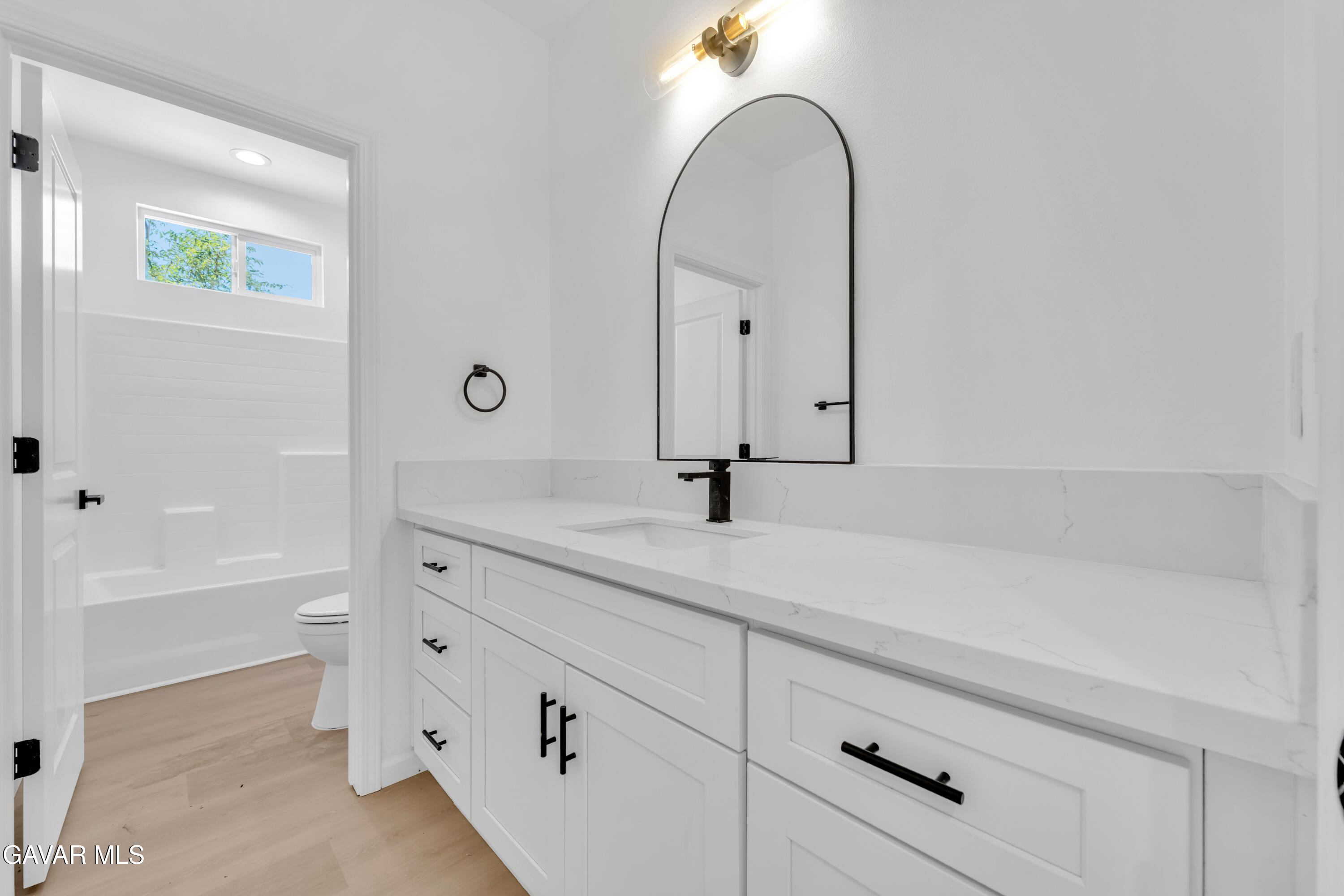 8837 Holly Avenue Property Photo 17