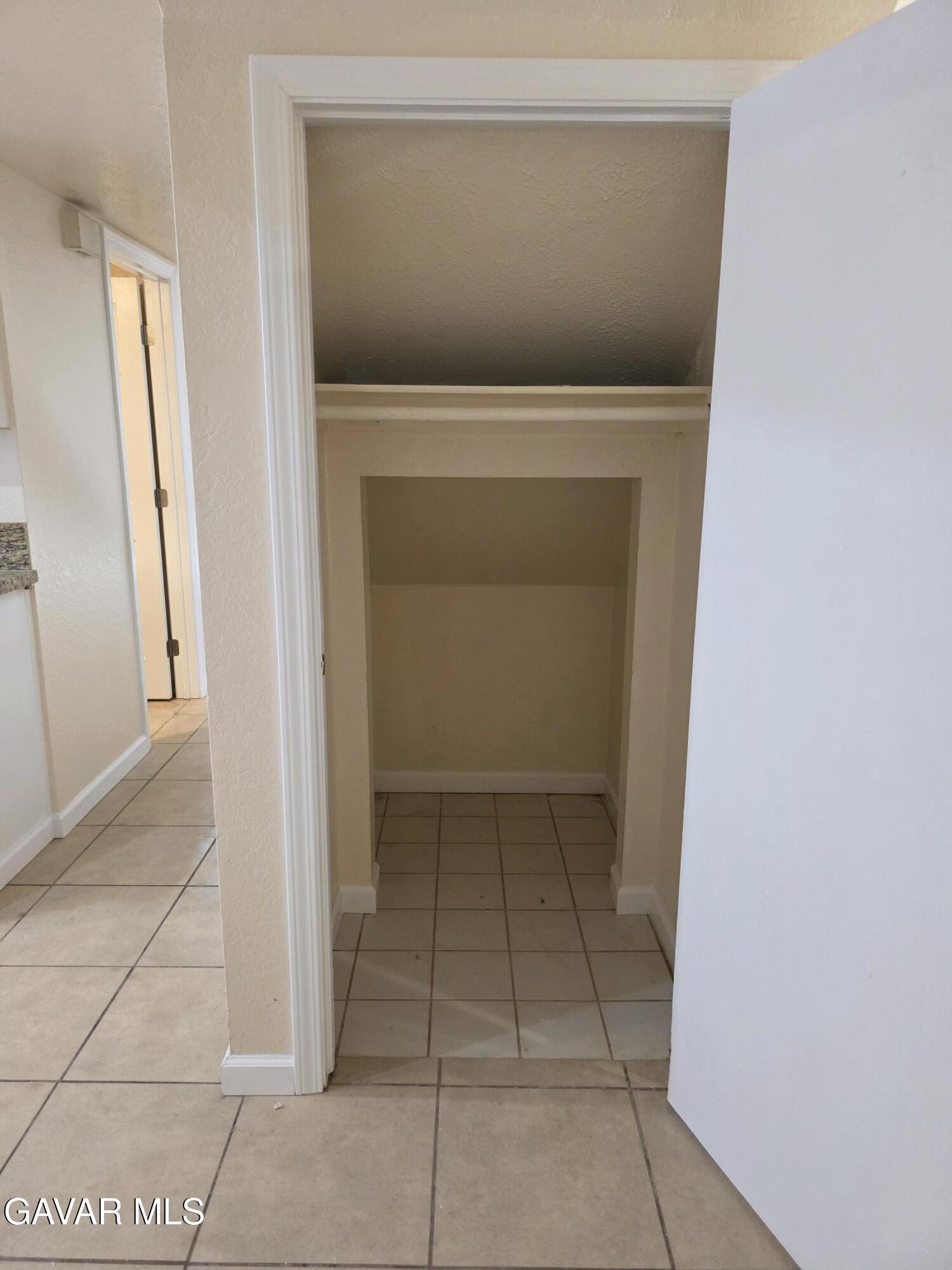 1902 Simsburry Street Property Photo 12