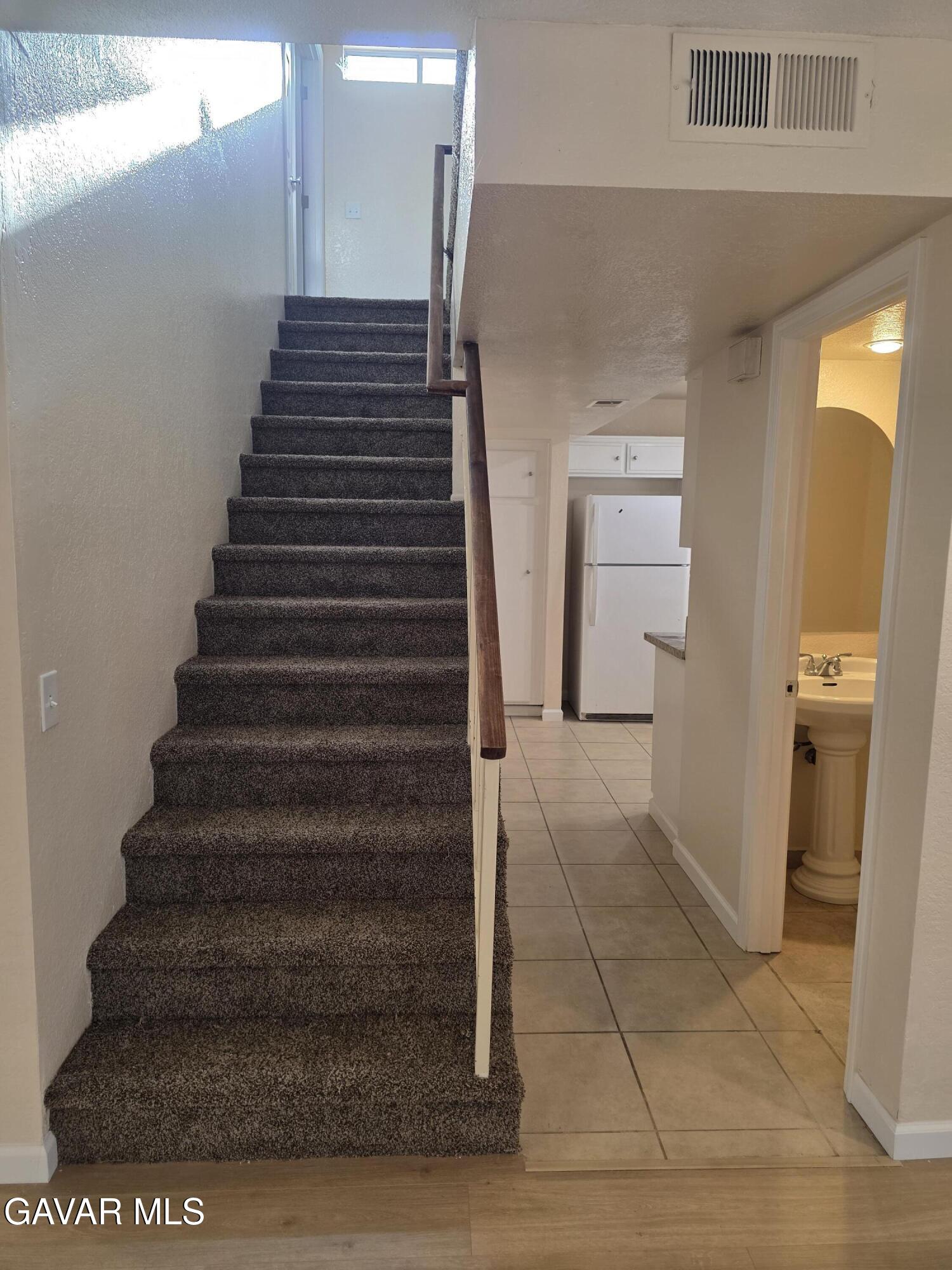 1902 Simsburry Street Property Photo 14