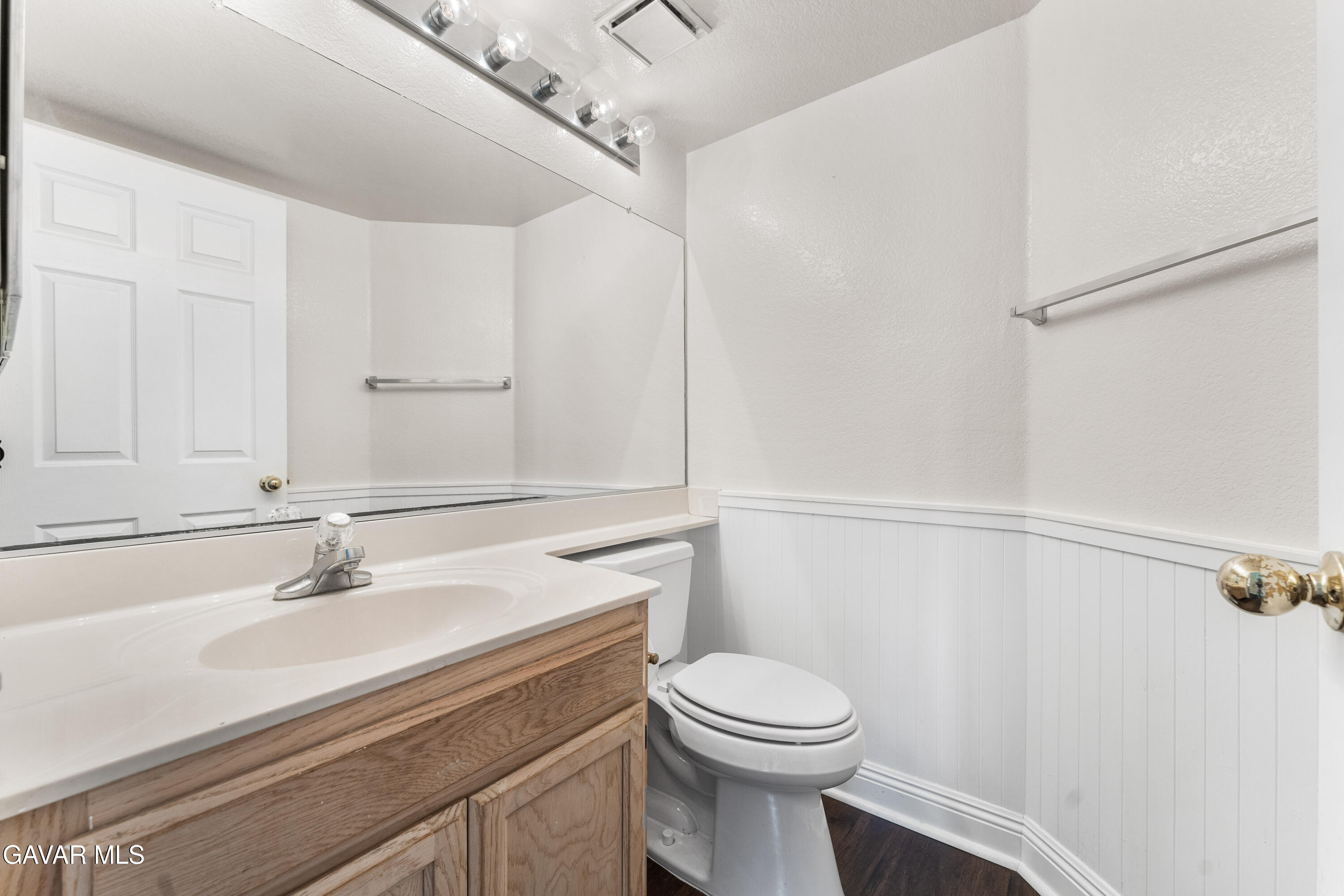 43465 30th Street, Unit 4 Property Photo 17