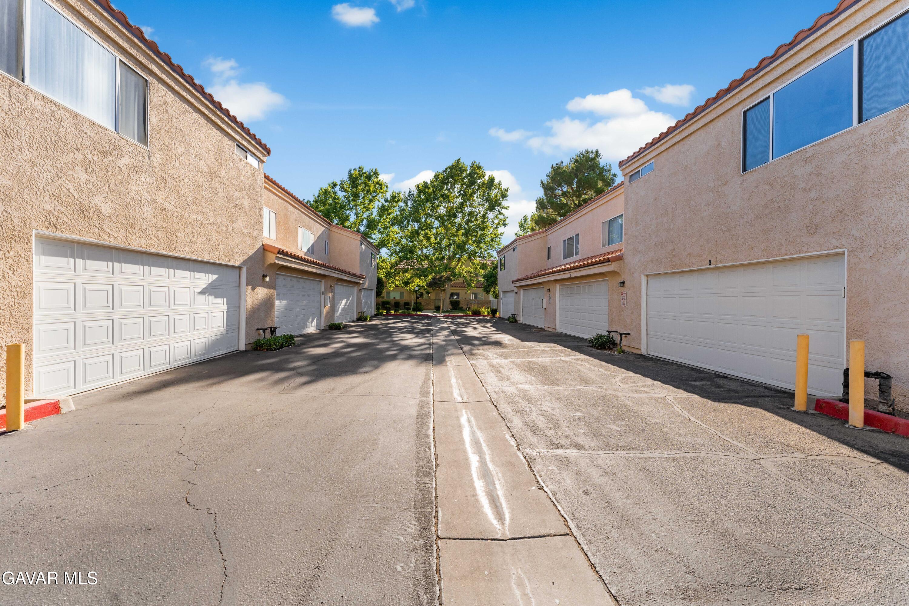 43465 30th Street, Unit 4 Property Photo 34