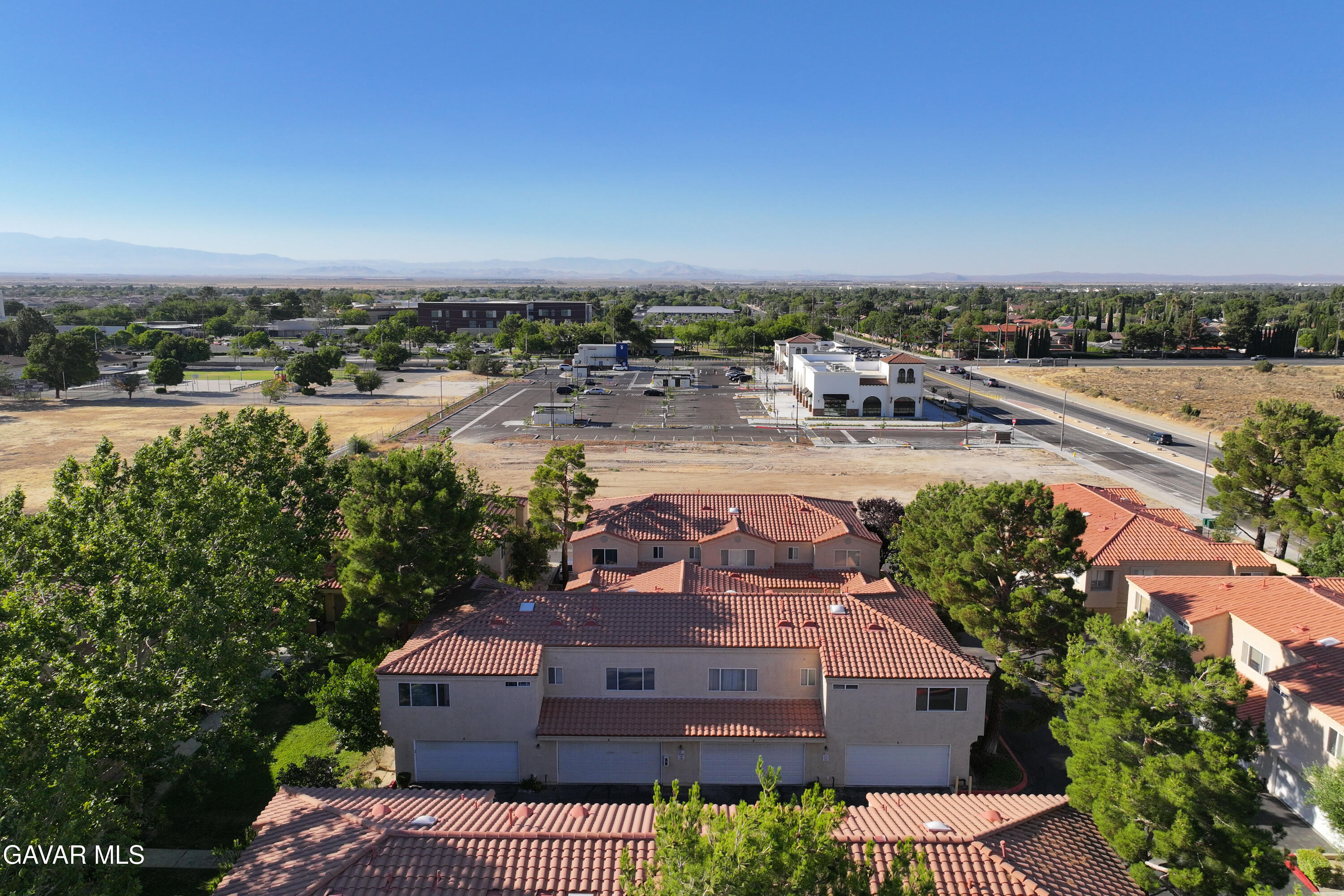43465 30th Street, Unit 4 Property Photo 37