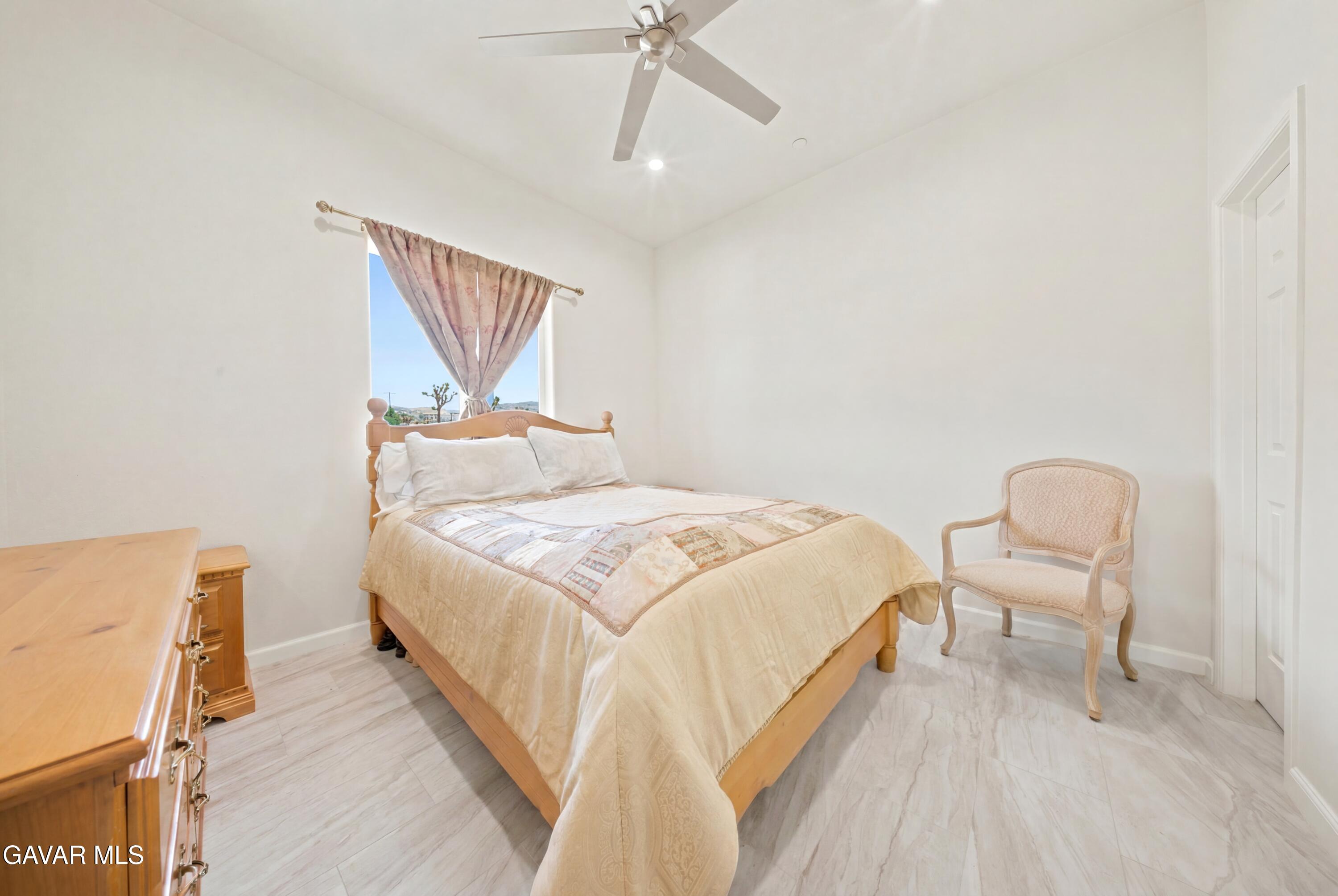 9421 Fort Tejon Road Property Photo 13