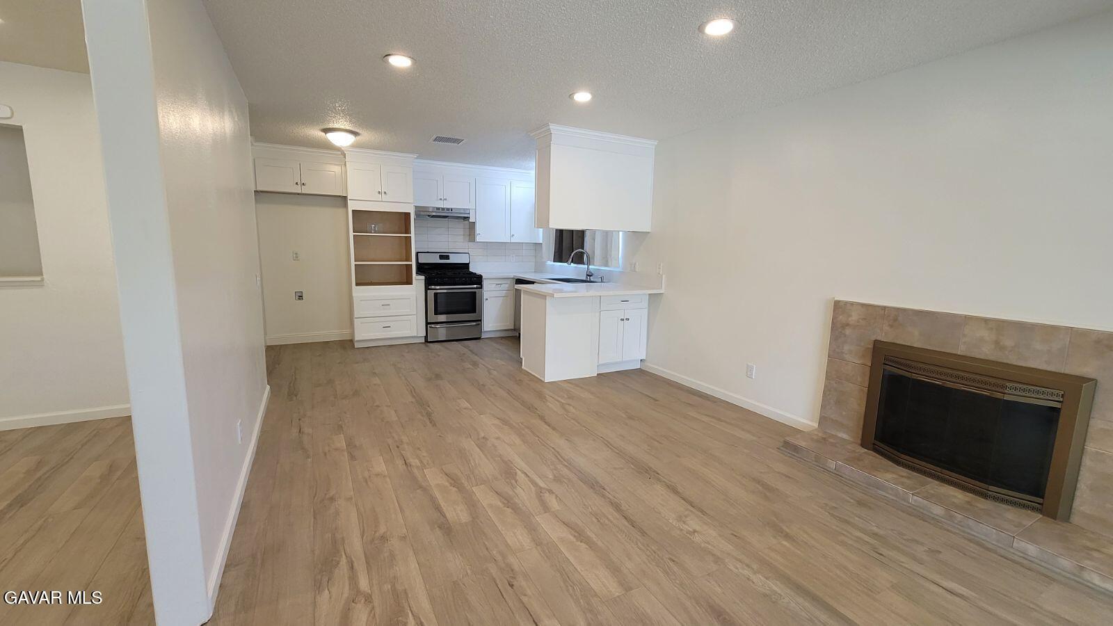 45303 Lorimer Avenue Property Photo 6