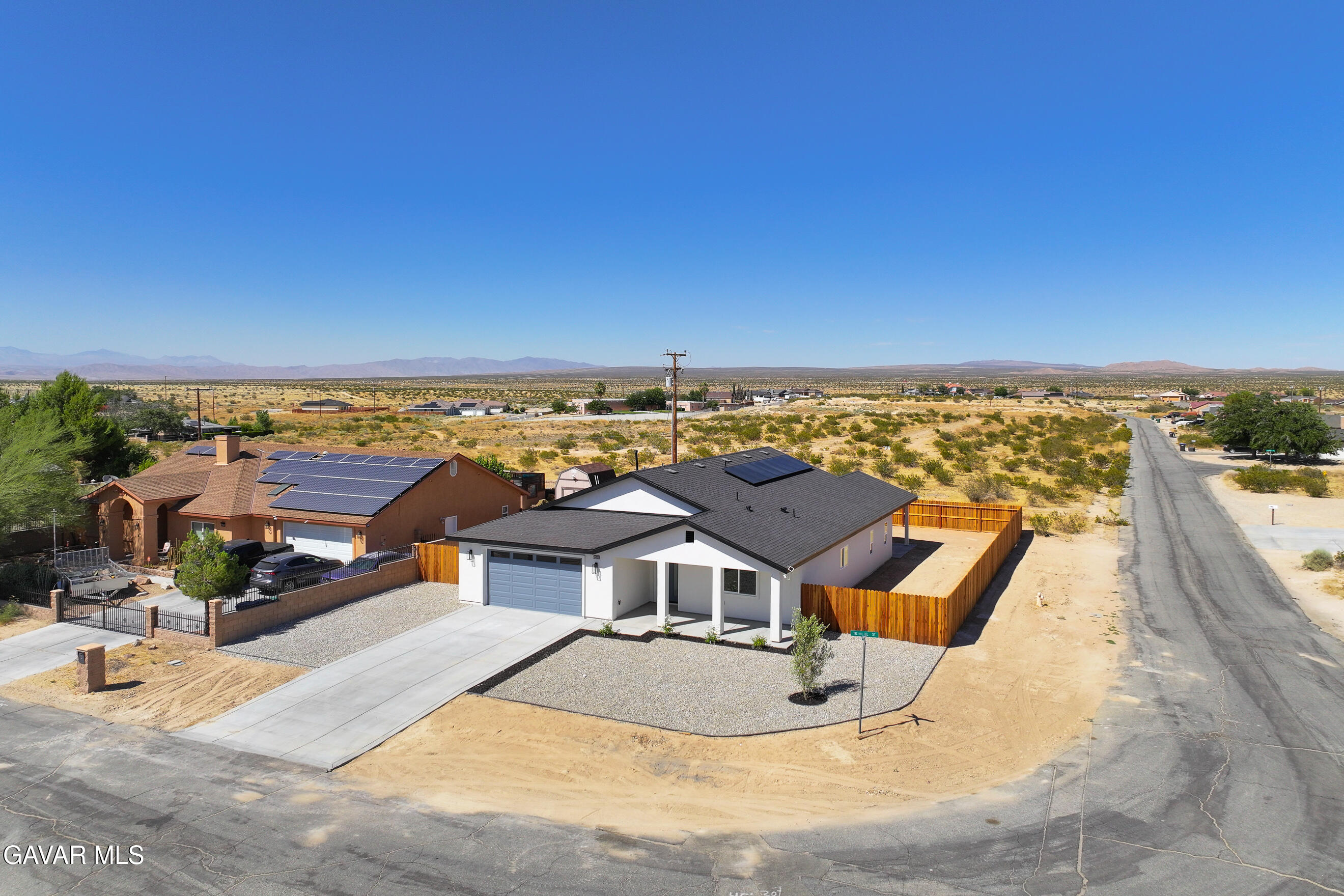 10433 Trumbull Street Property Photo 46