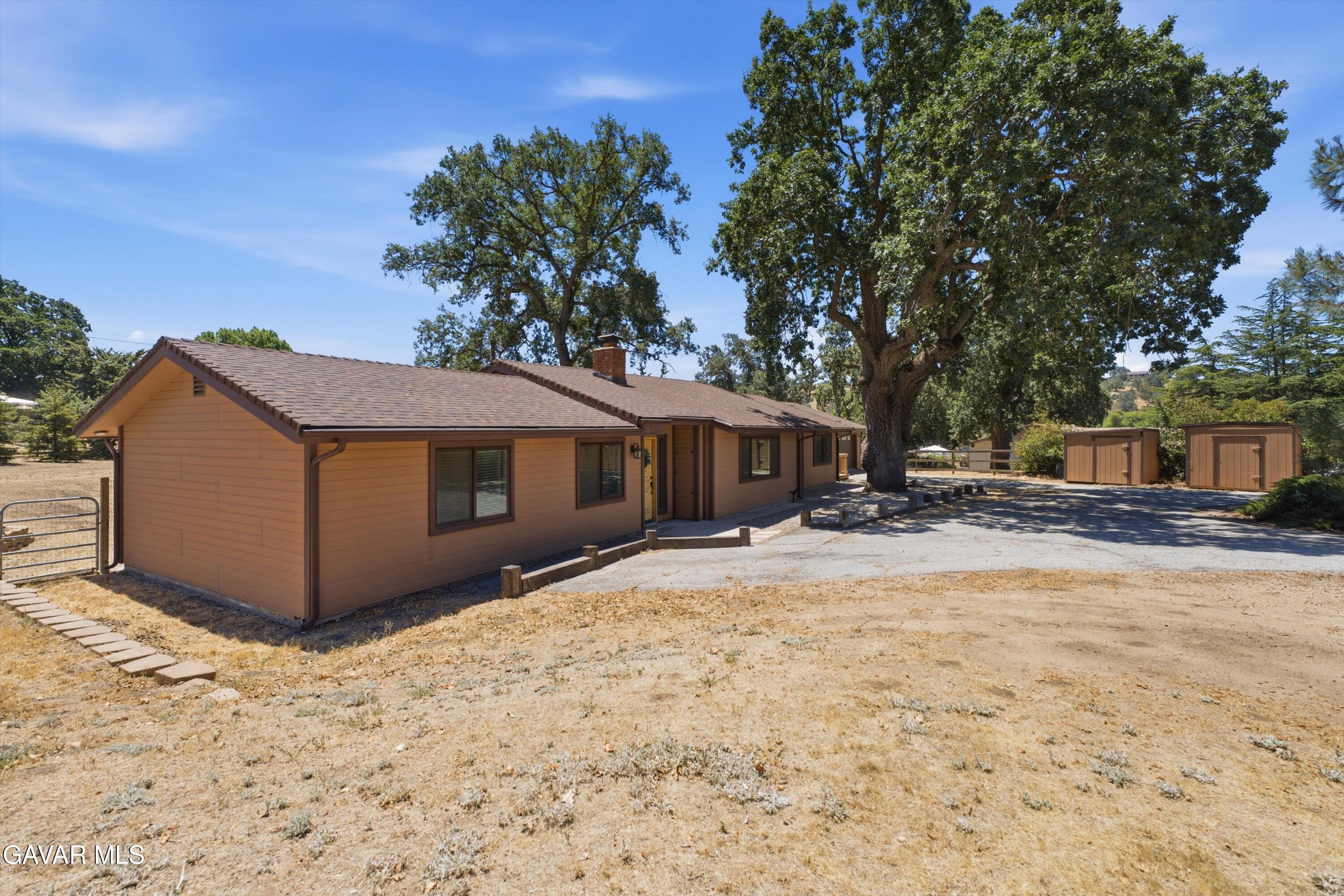 26720 Sutter Court Property Photo 4