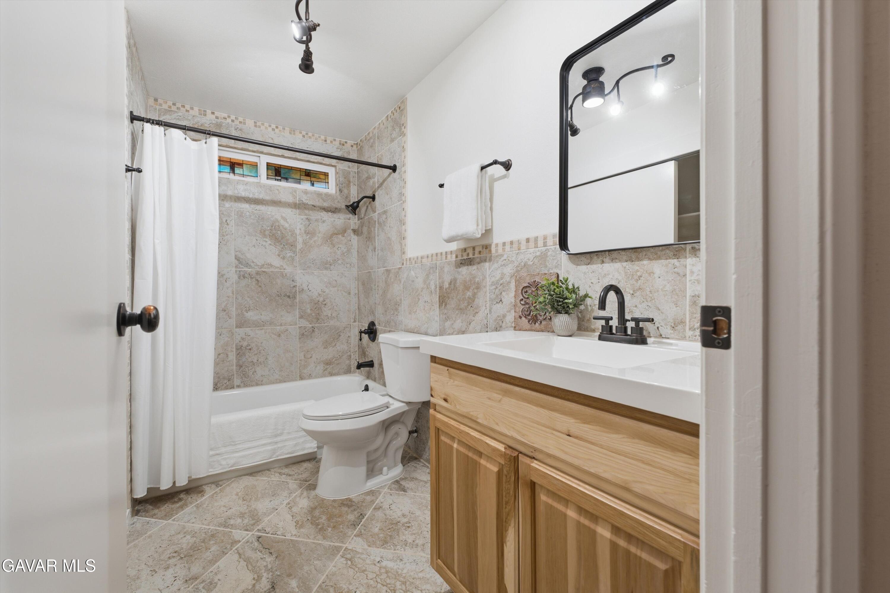 26720 Sutter Court Property Photo 14