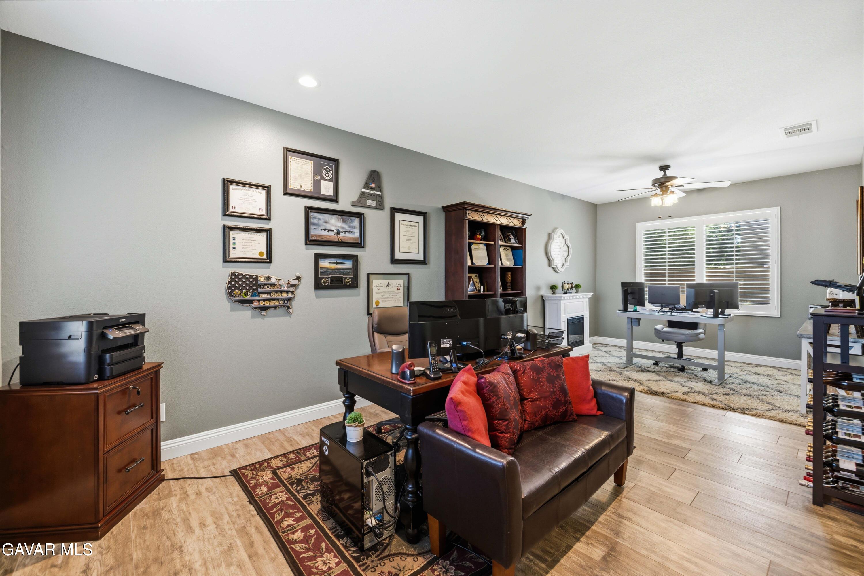 43708 Tahoe Way Property Photo 7