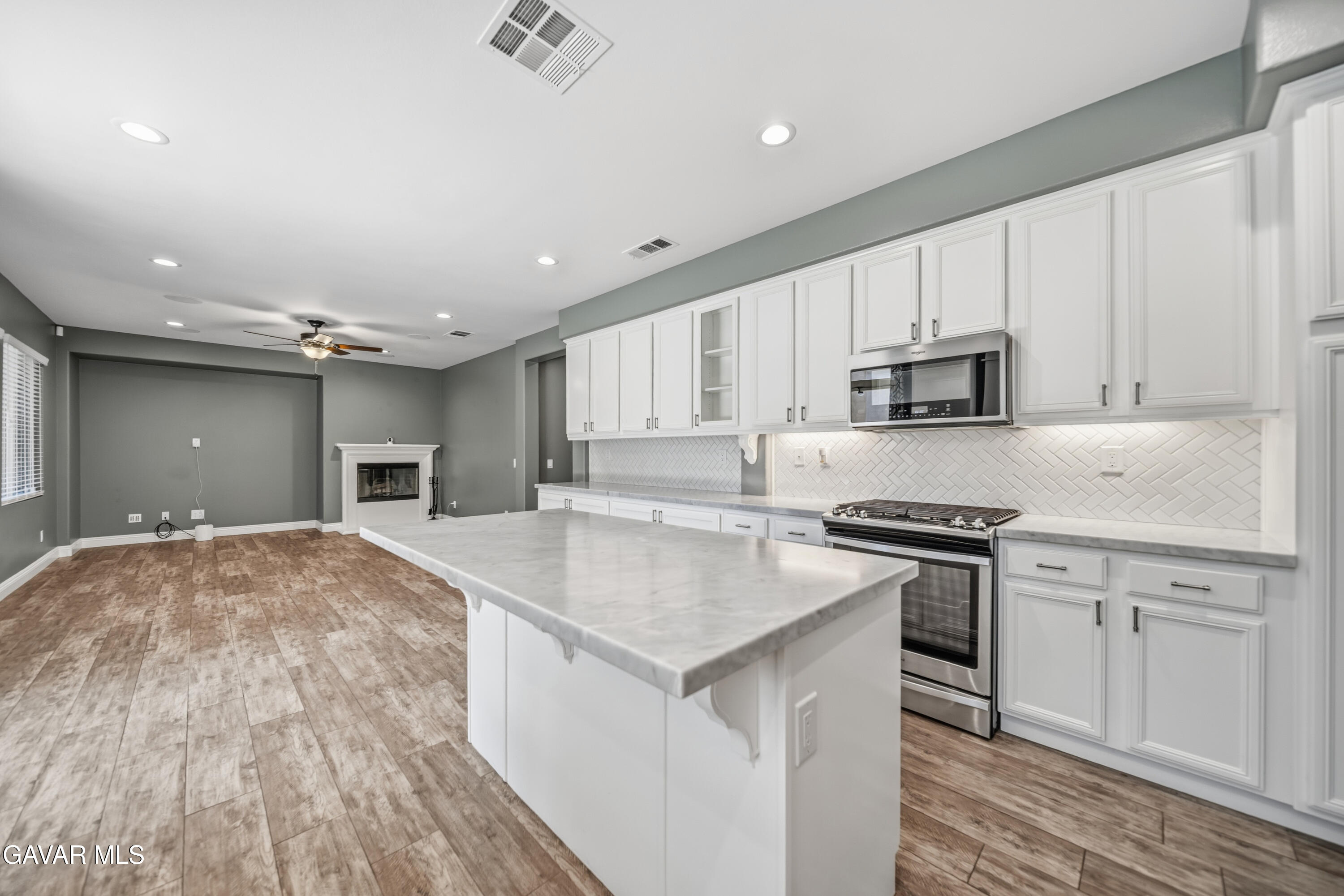 43708 Tahoe Way Property Photo 16