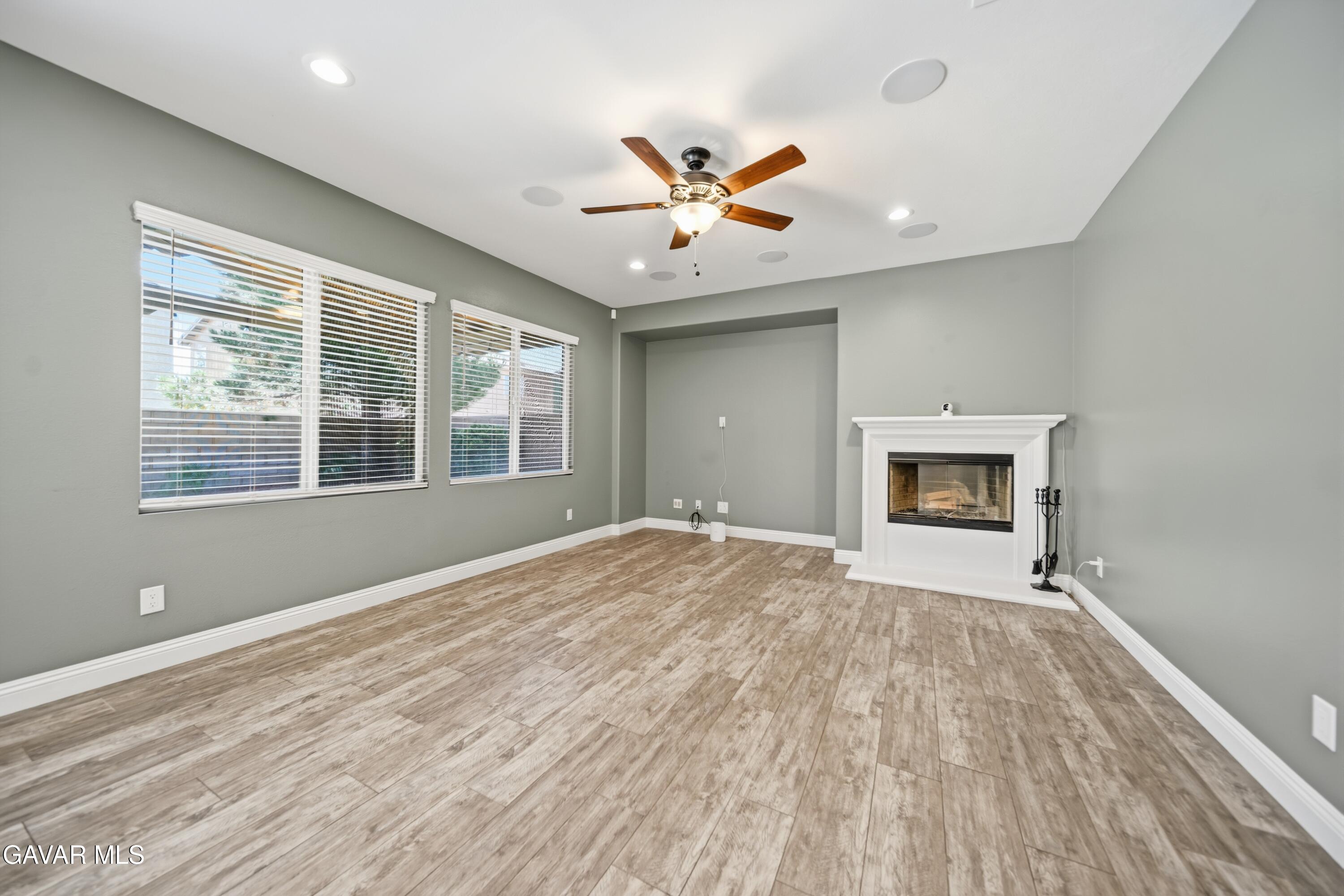 43708 Tahoe Way Property Photo 26