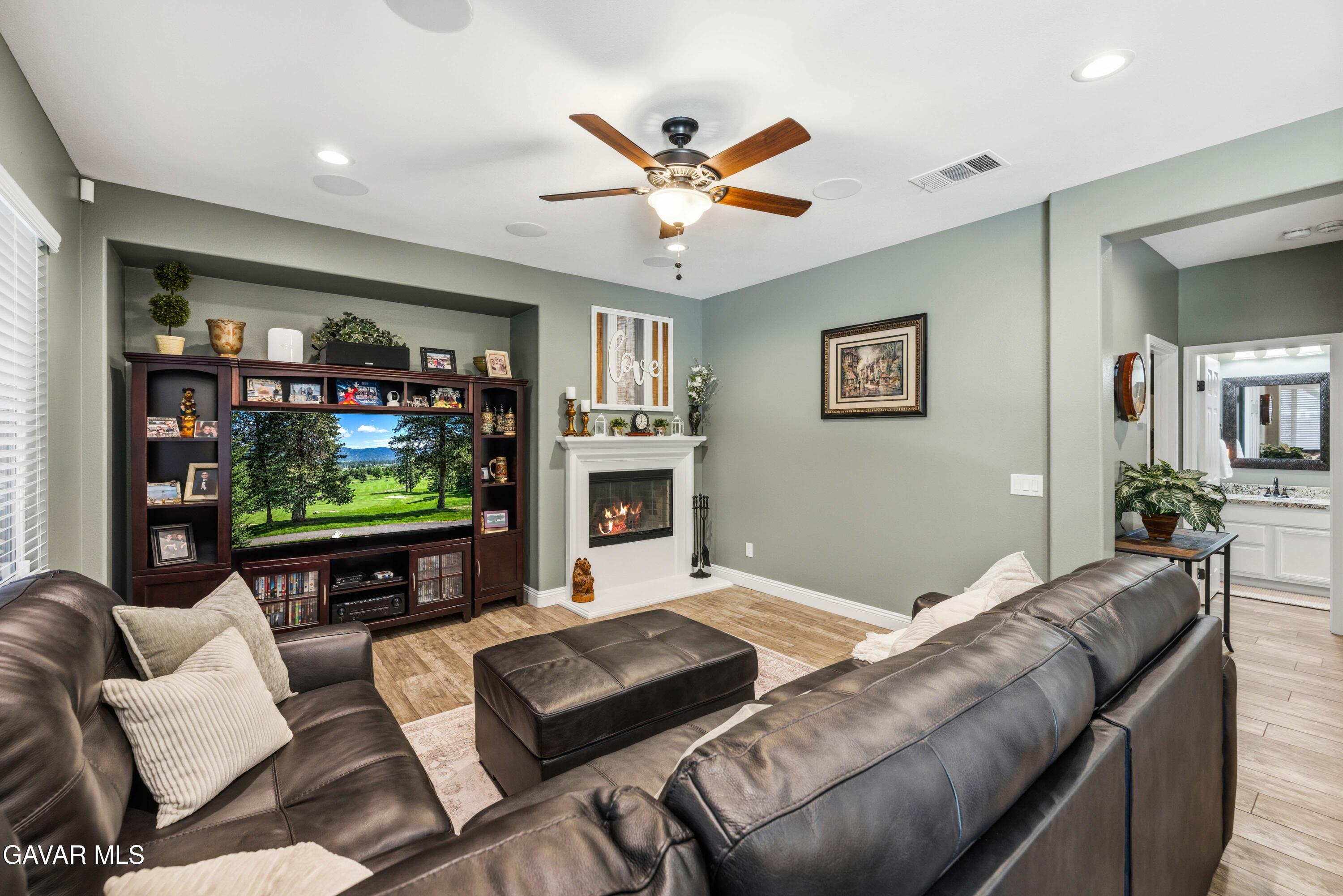 43708 Tahoe Way Property Photo 27