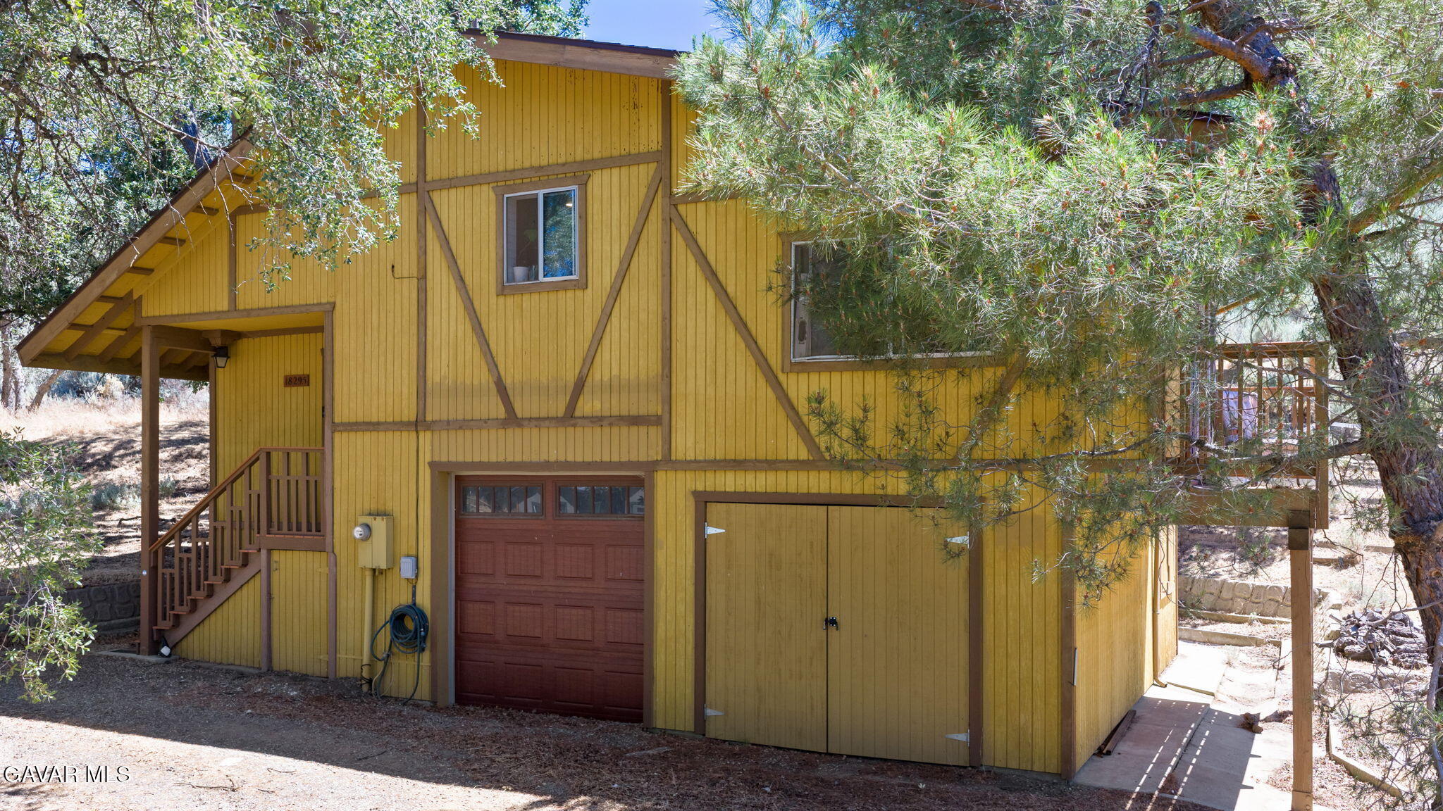 18295 Alps Drive Property Photo 1