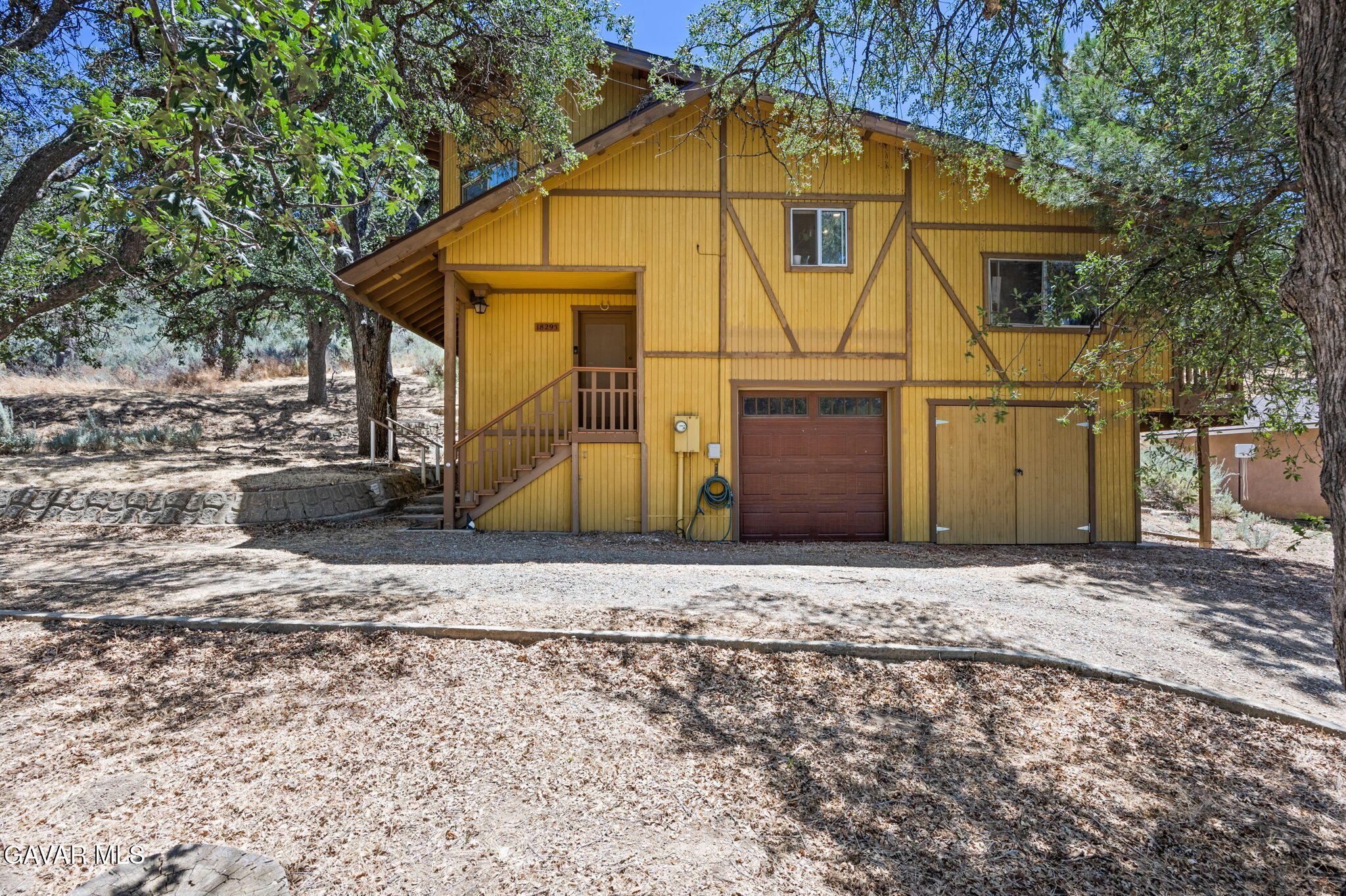 18295 Alps Drive Property Photo 4