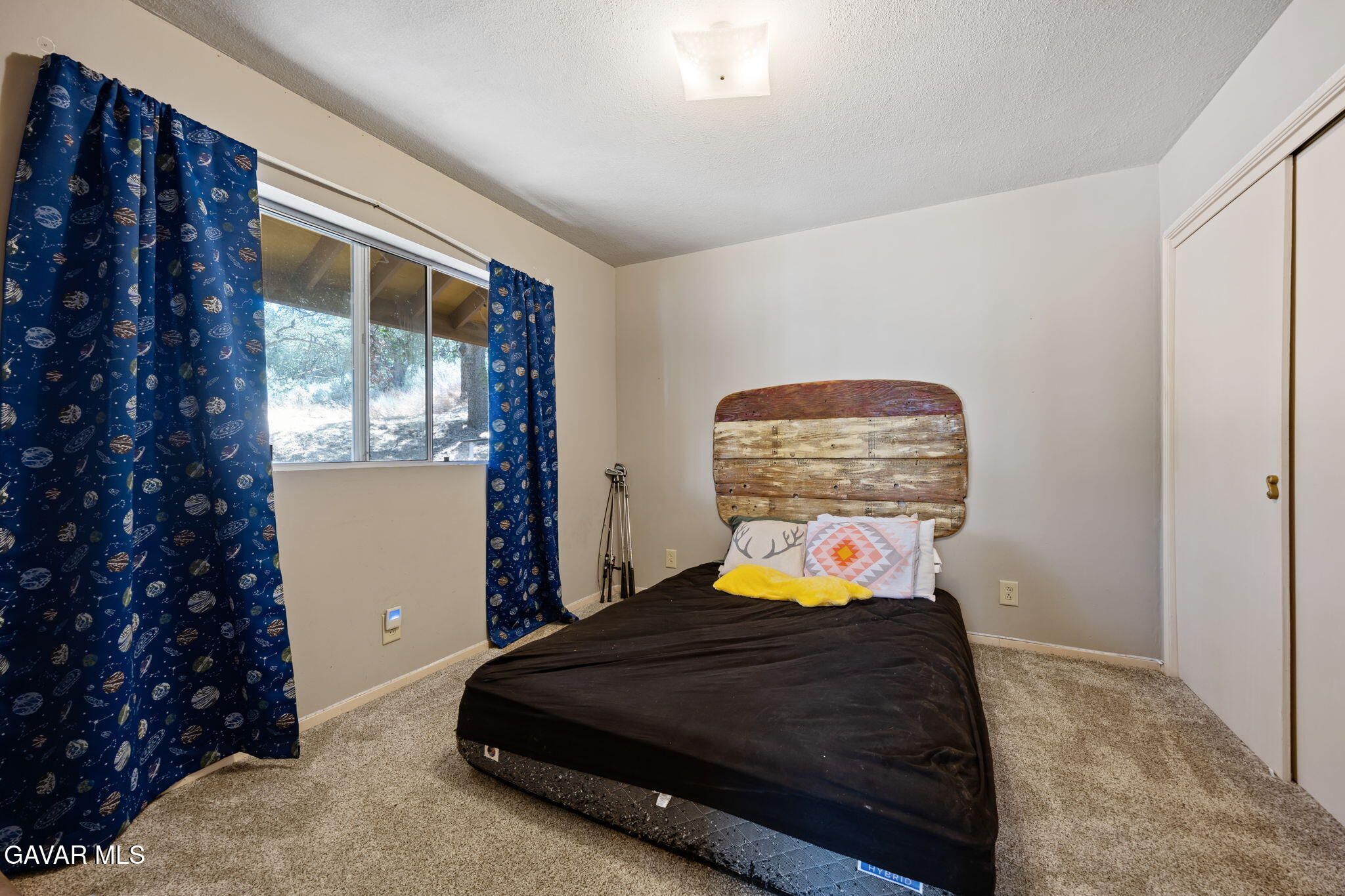 18295 Alps Drive Property Photo 9