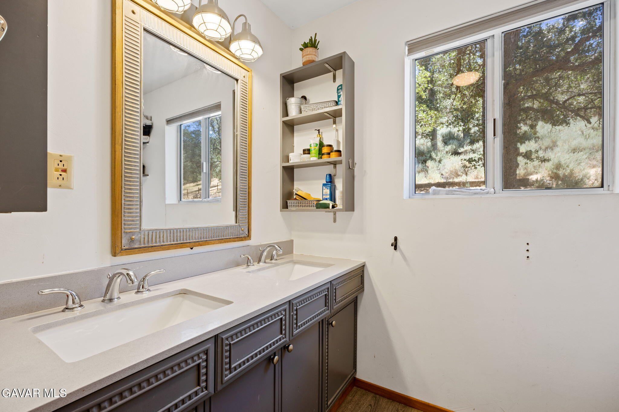 18295 Alps Drive Property Photo 22
