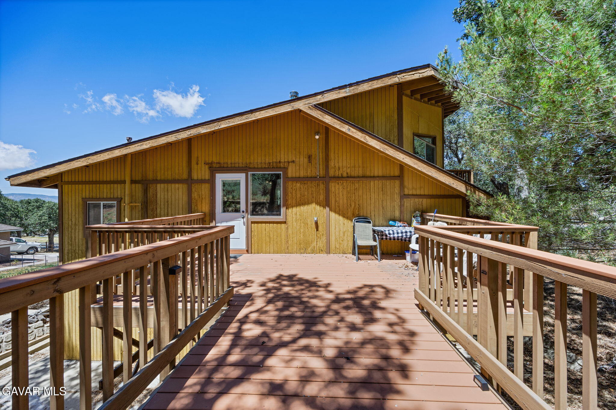 18295 Alps Drive Property Photo 28