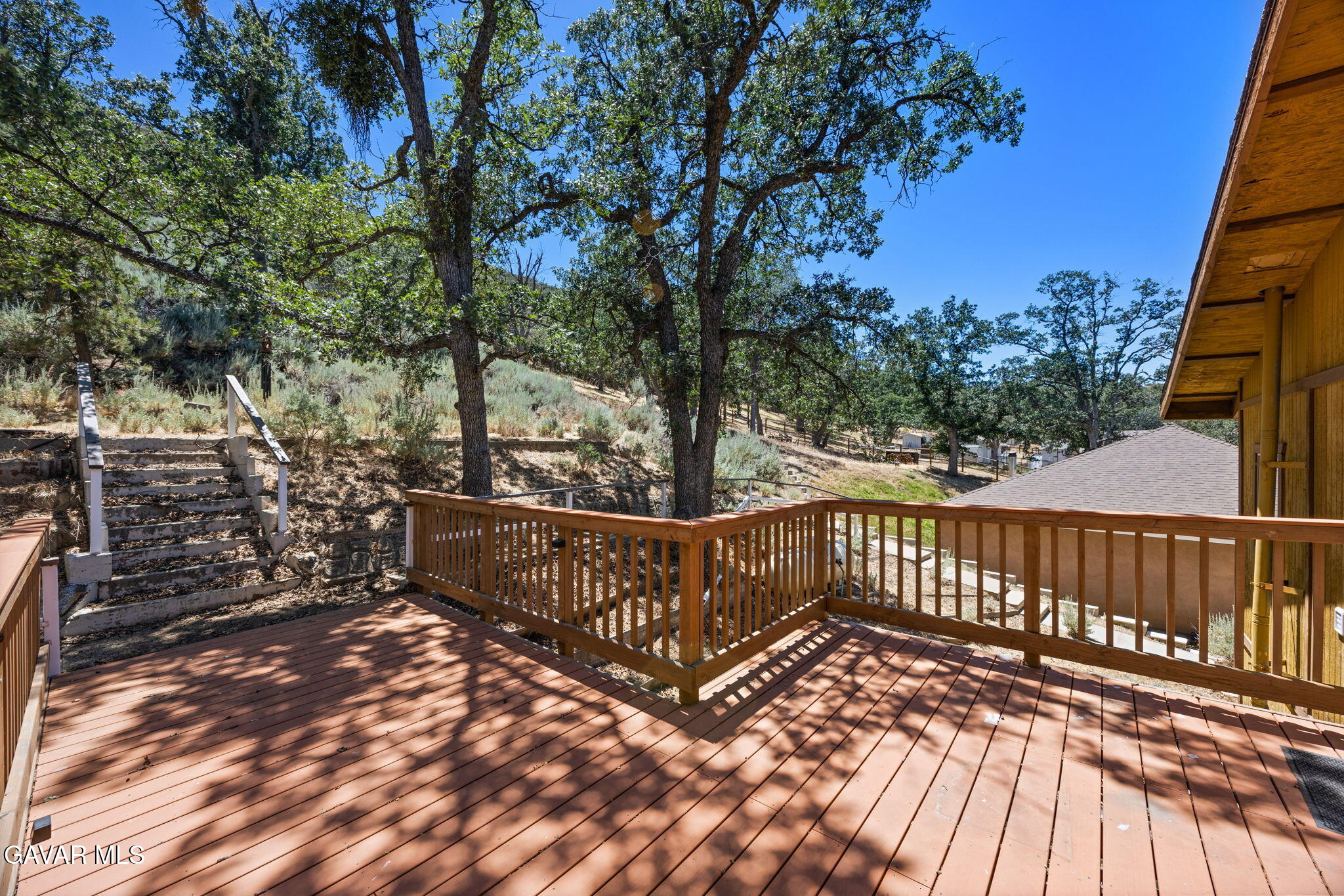 18295 Alps Drive Property Photo 30
