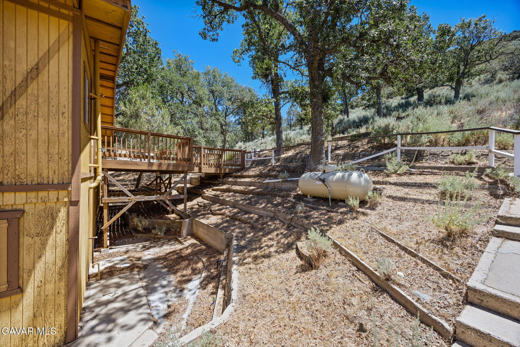 18295 Alps Drive Property Photo 37
