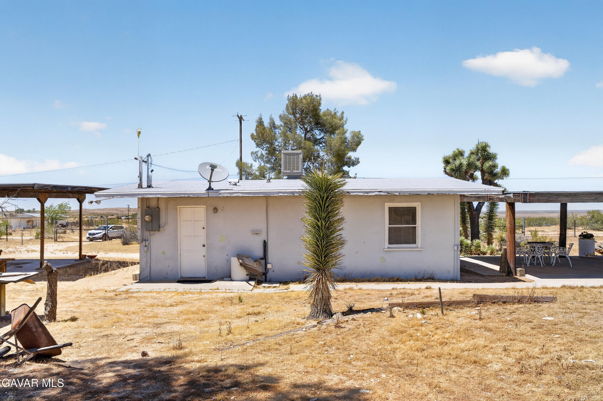 45558 250th Street Property Photo 6
