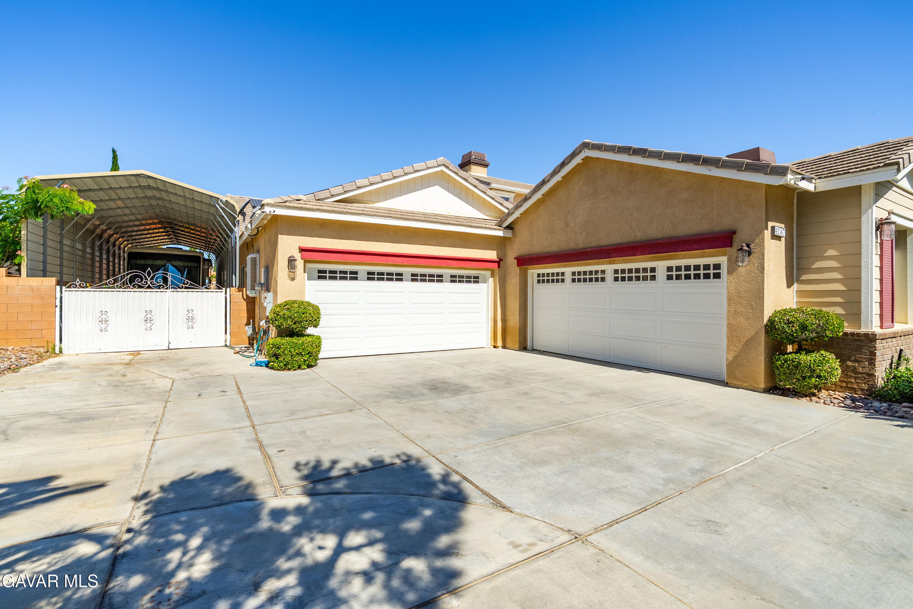 41347 42nd Street Property Photo 5