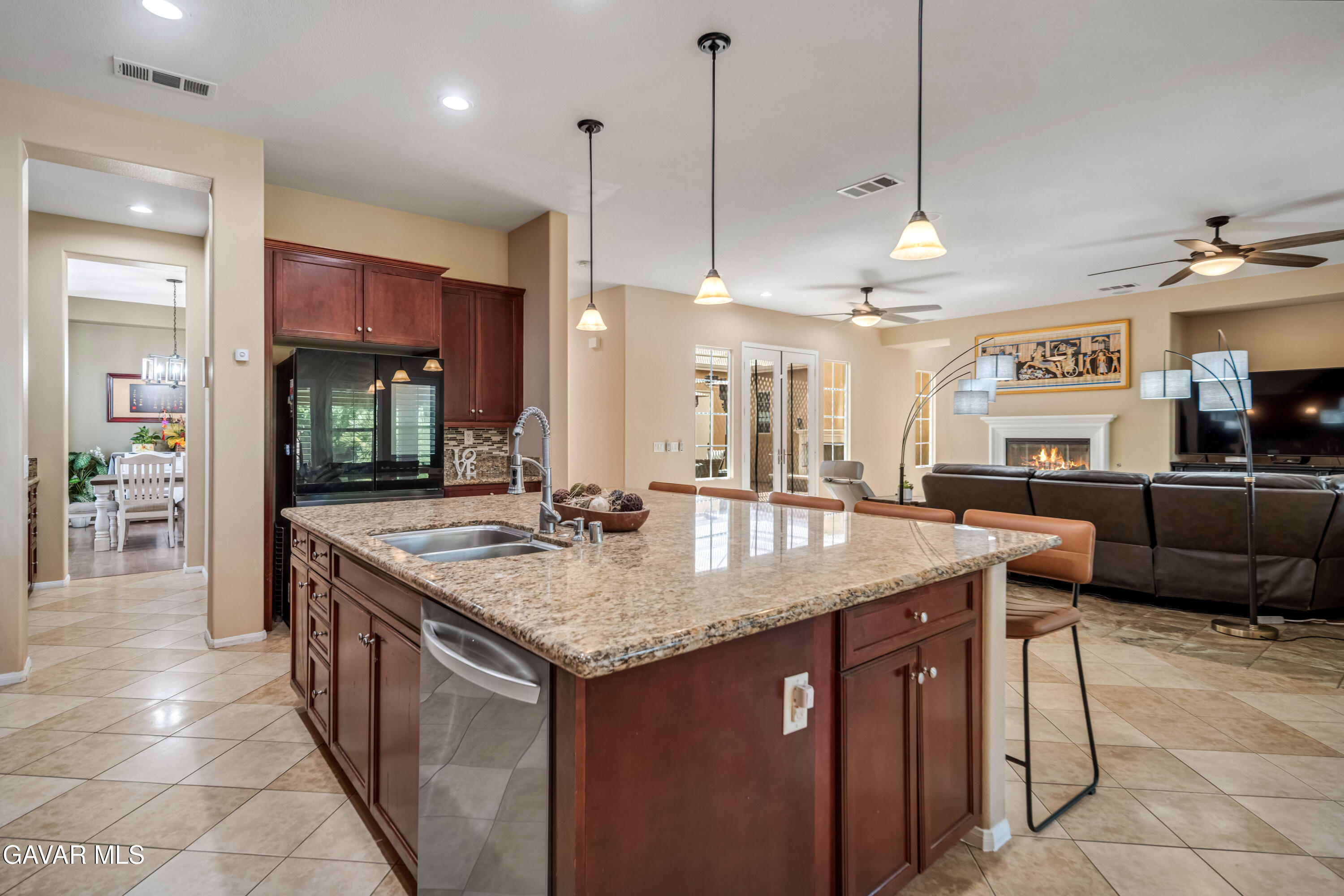 41347 42nd Street Property Photo 19