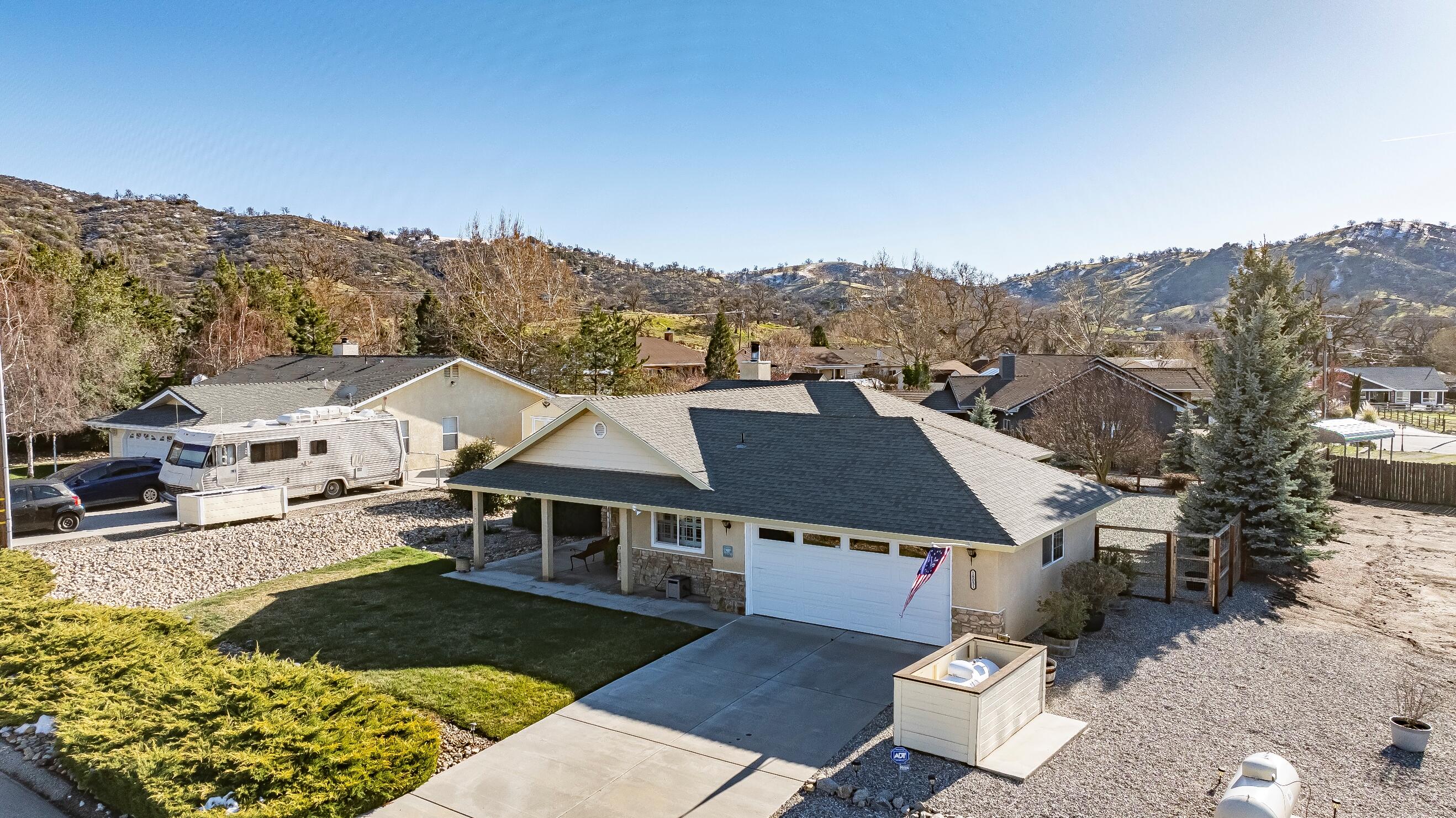 18051 Bold Venture Drive Property Photo 43