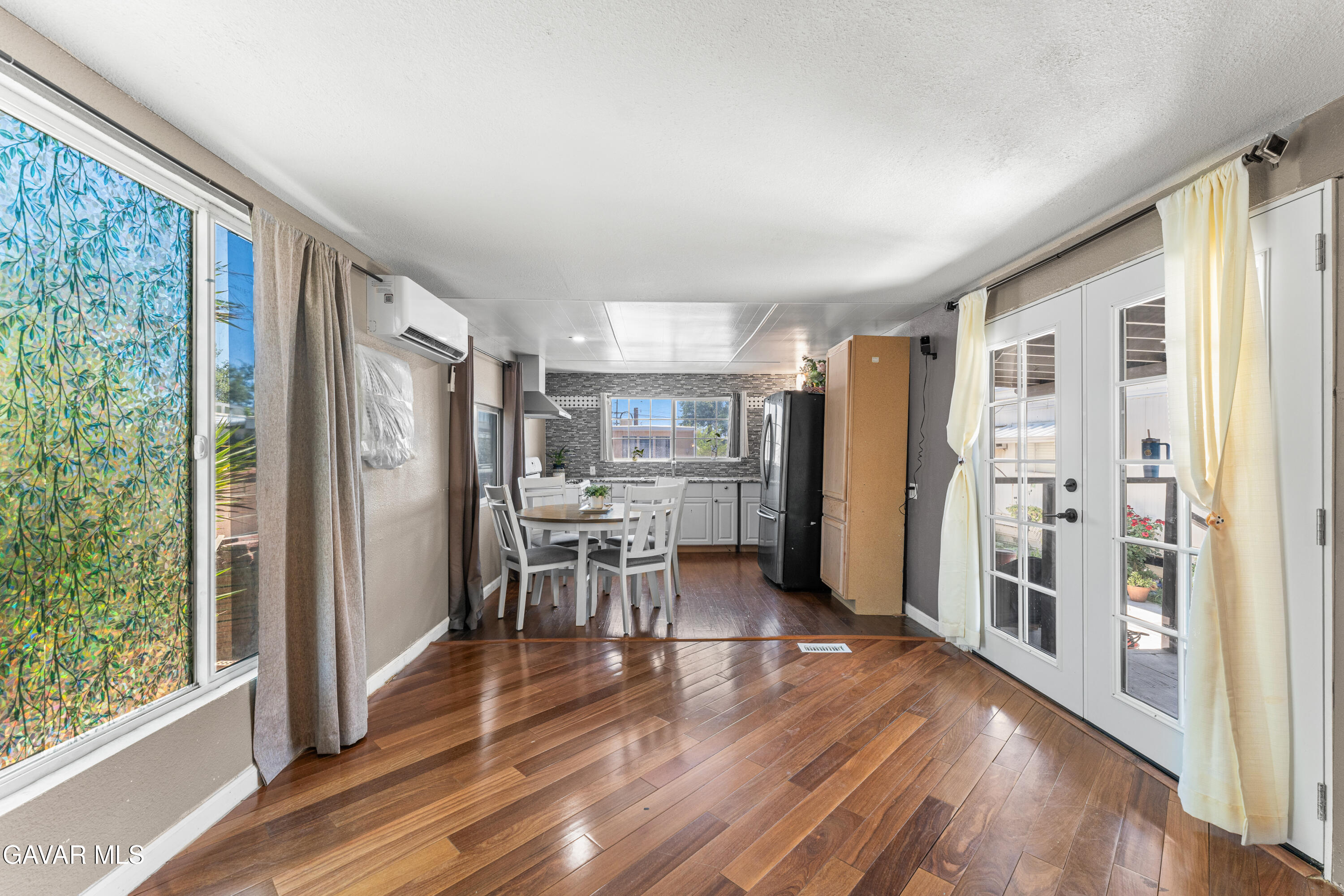 723 W Avenue I, Spc C41 Property Photo 8