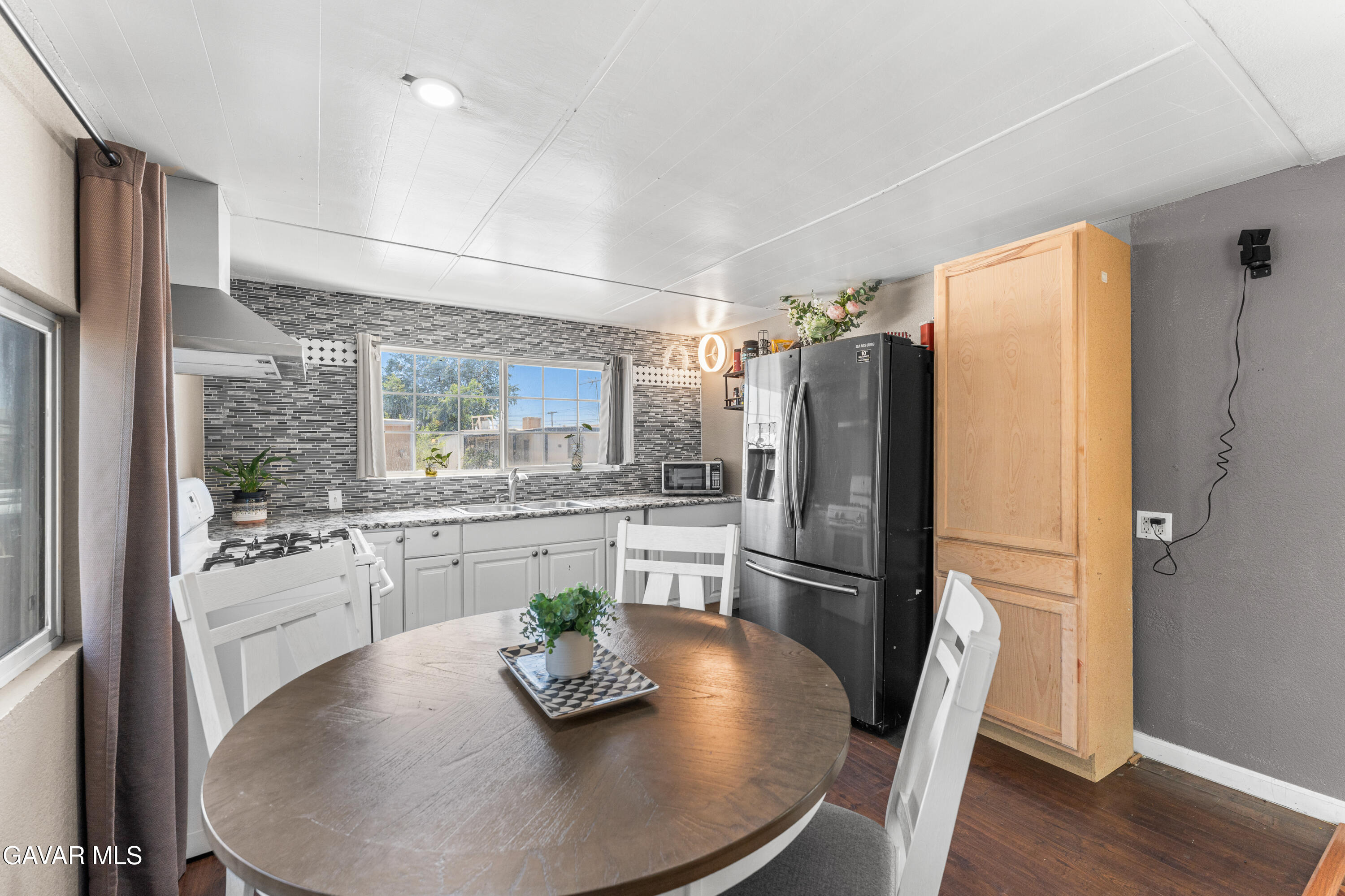 723 W Avenue I, Spc C41 Property Photo 10