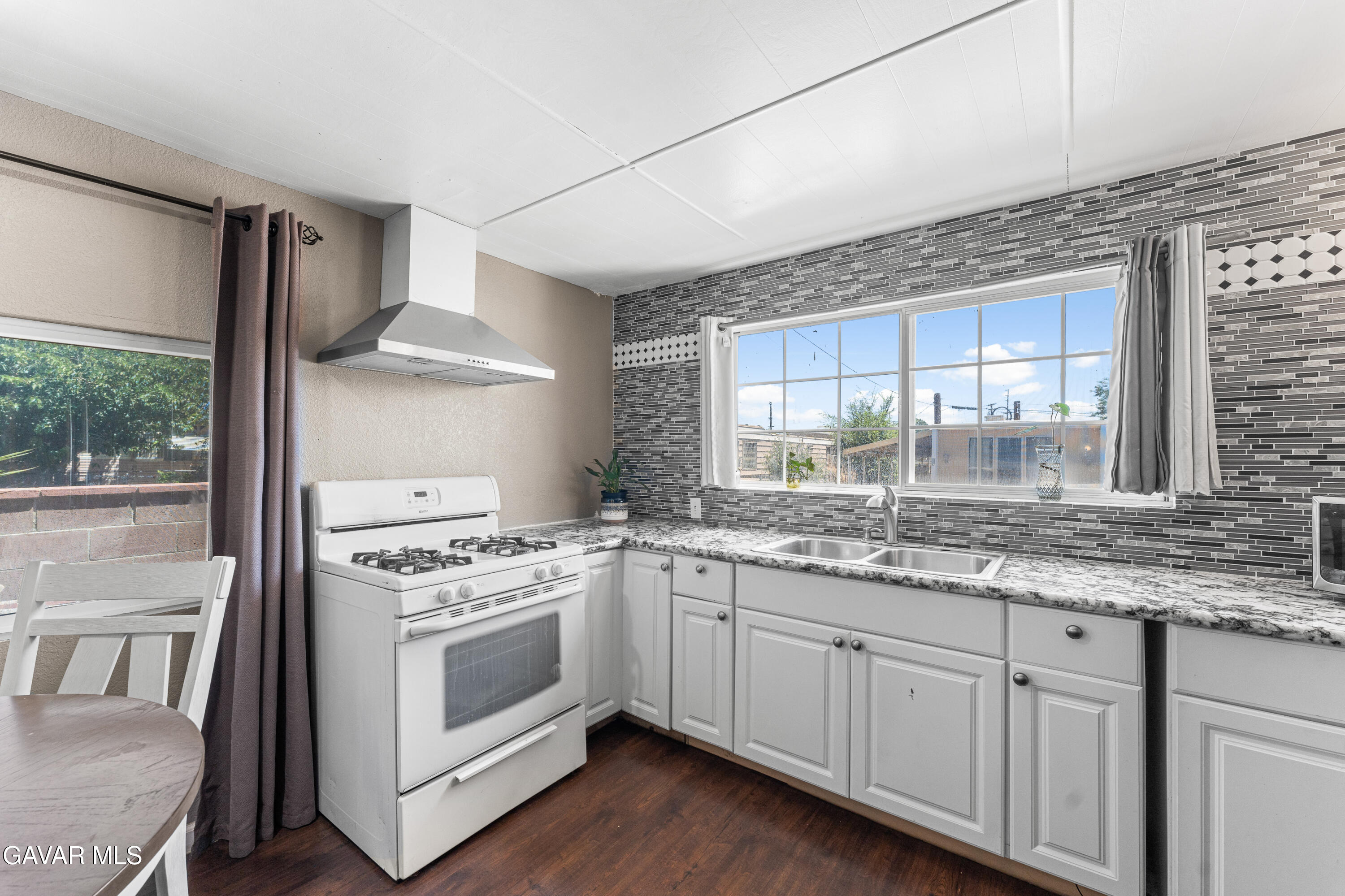723 W Avenue I, Spc C41 Property Photo 11