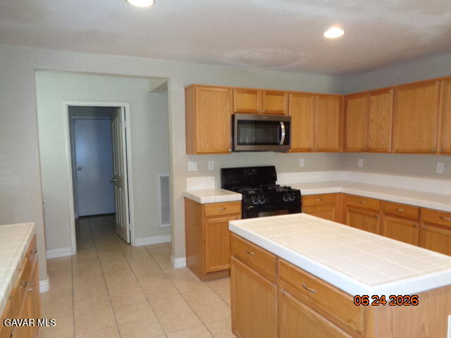 2064 W Avenue K6 Property Photo 4