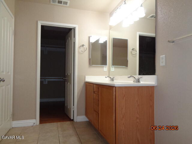 2064 W Avenue K6 Property Photo 15