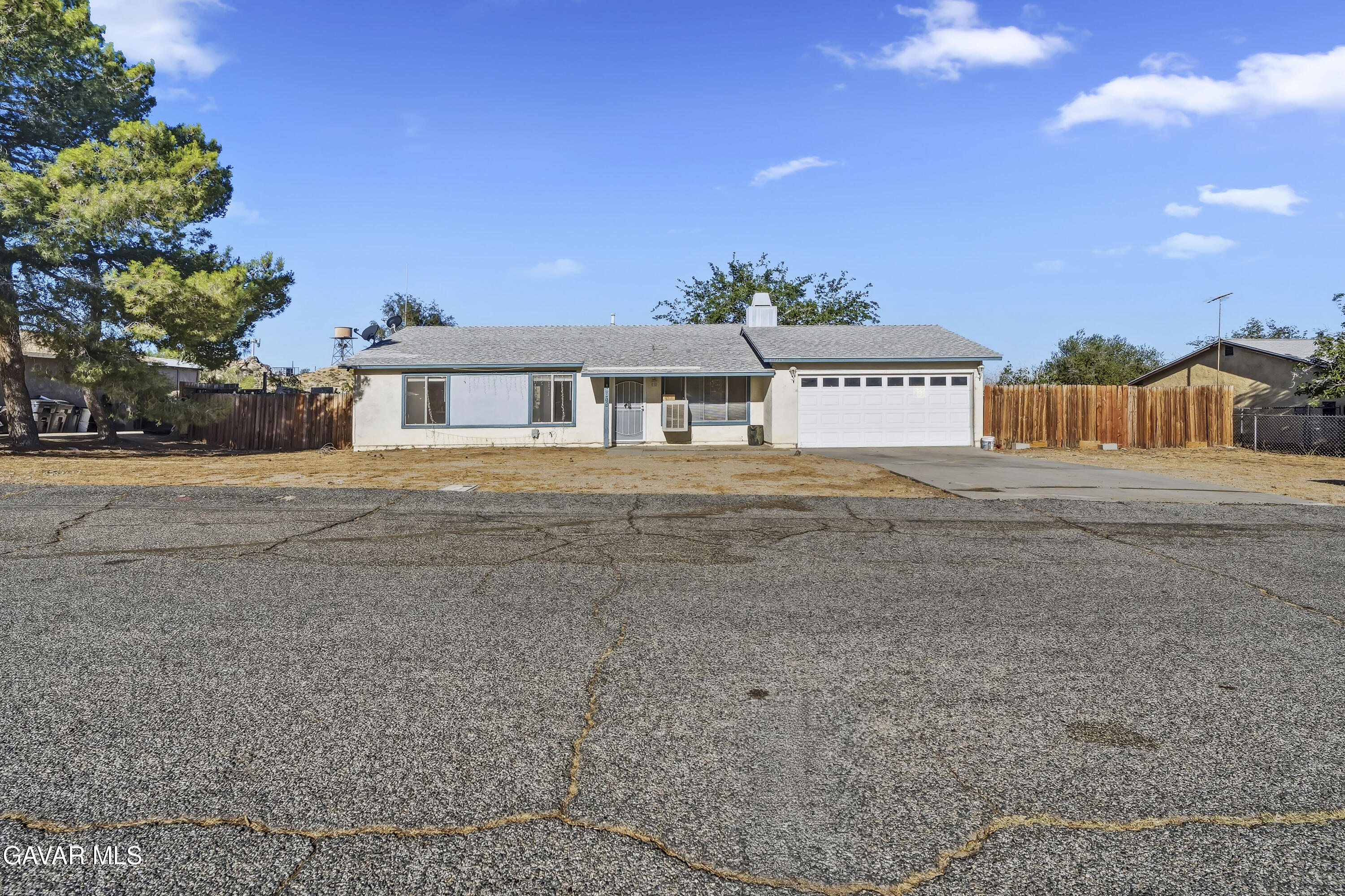40015 E 172nd Street Property Photo 1