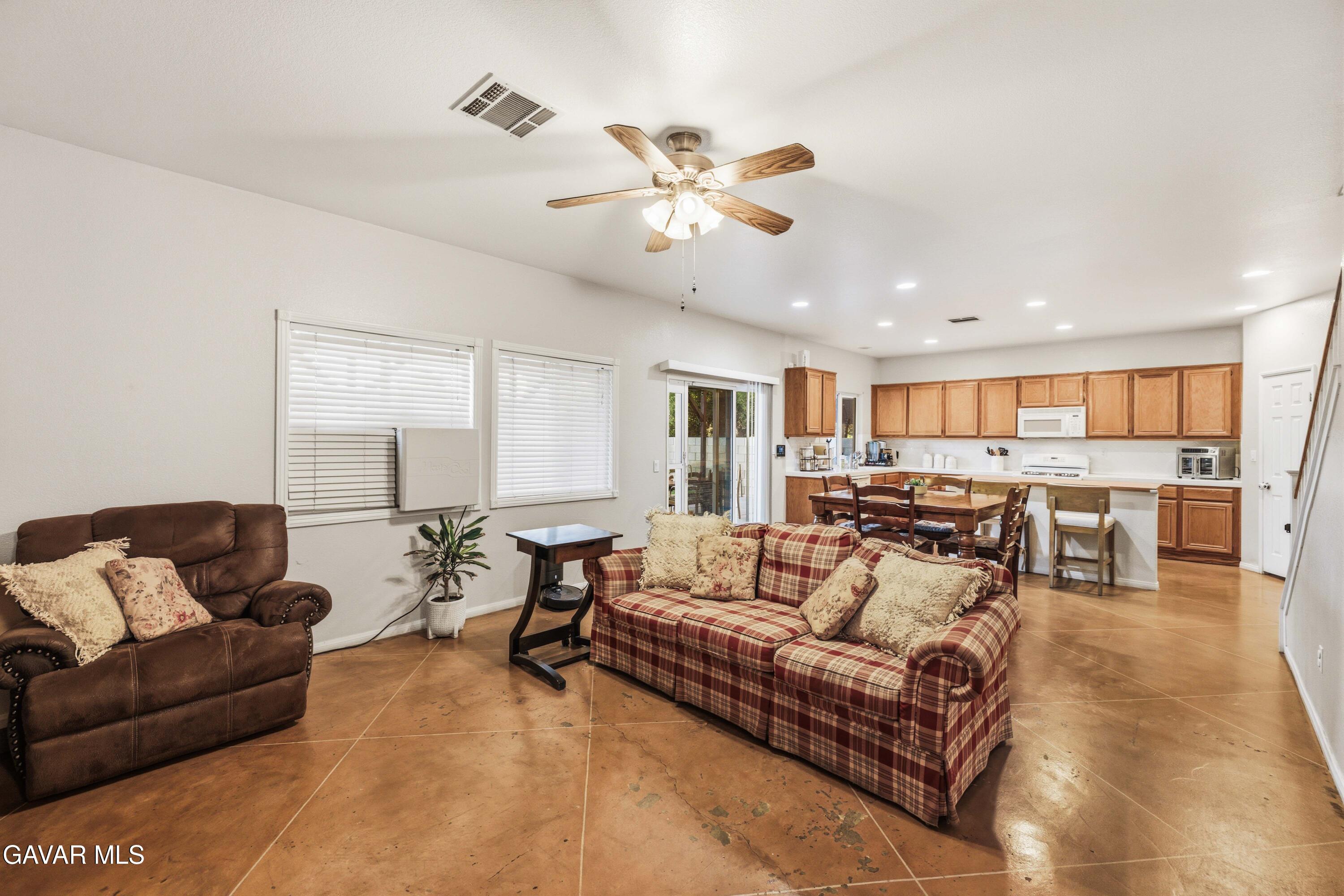 3107 E Avenue K2 Property Photo 17