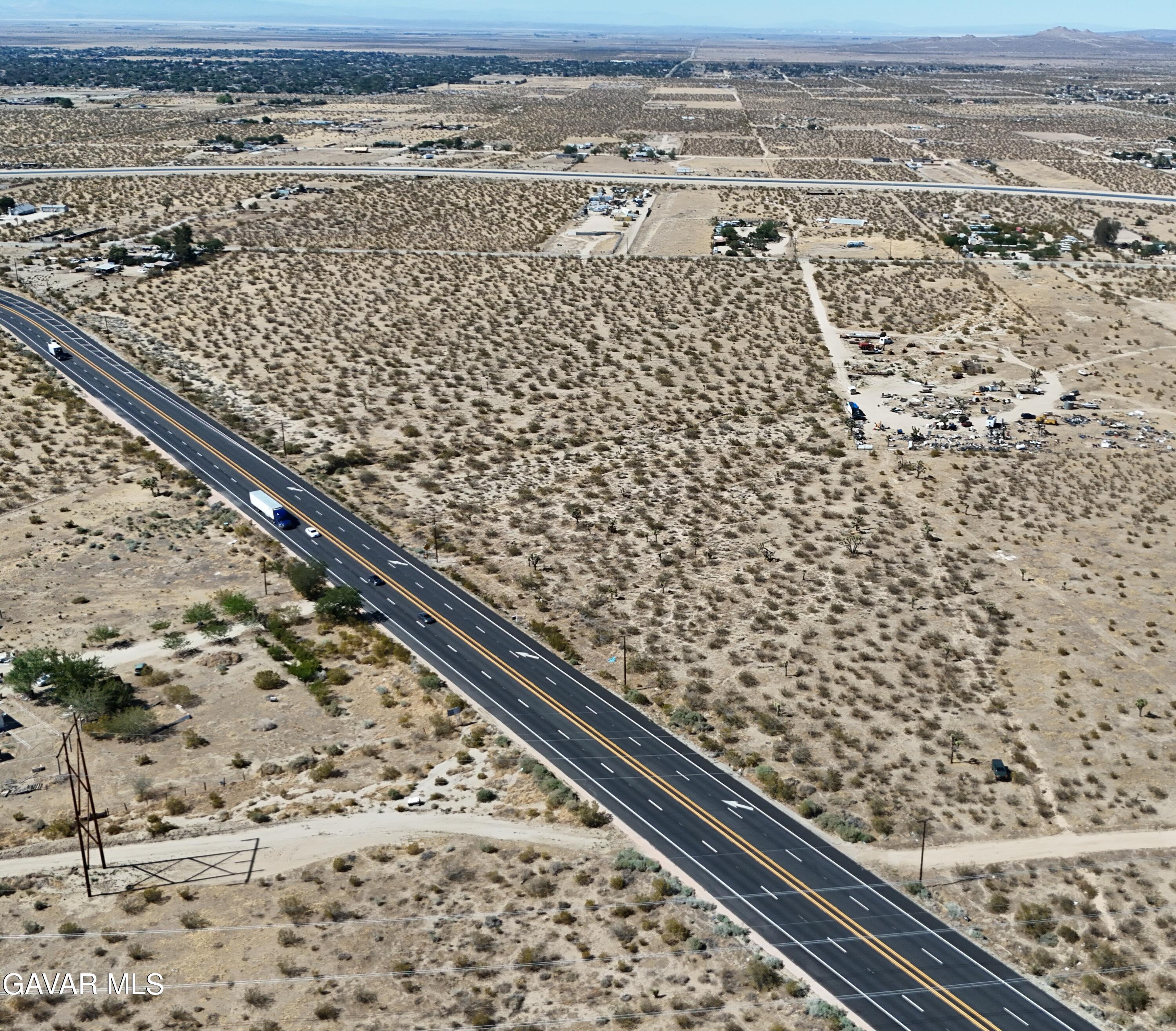 Pearblossom Highway Property Photo 2