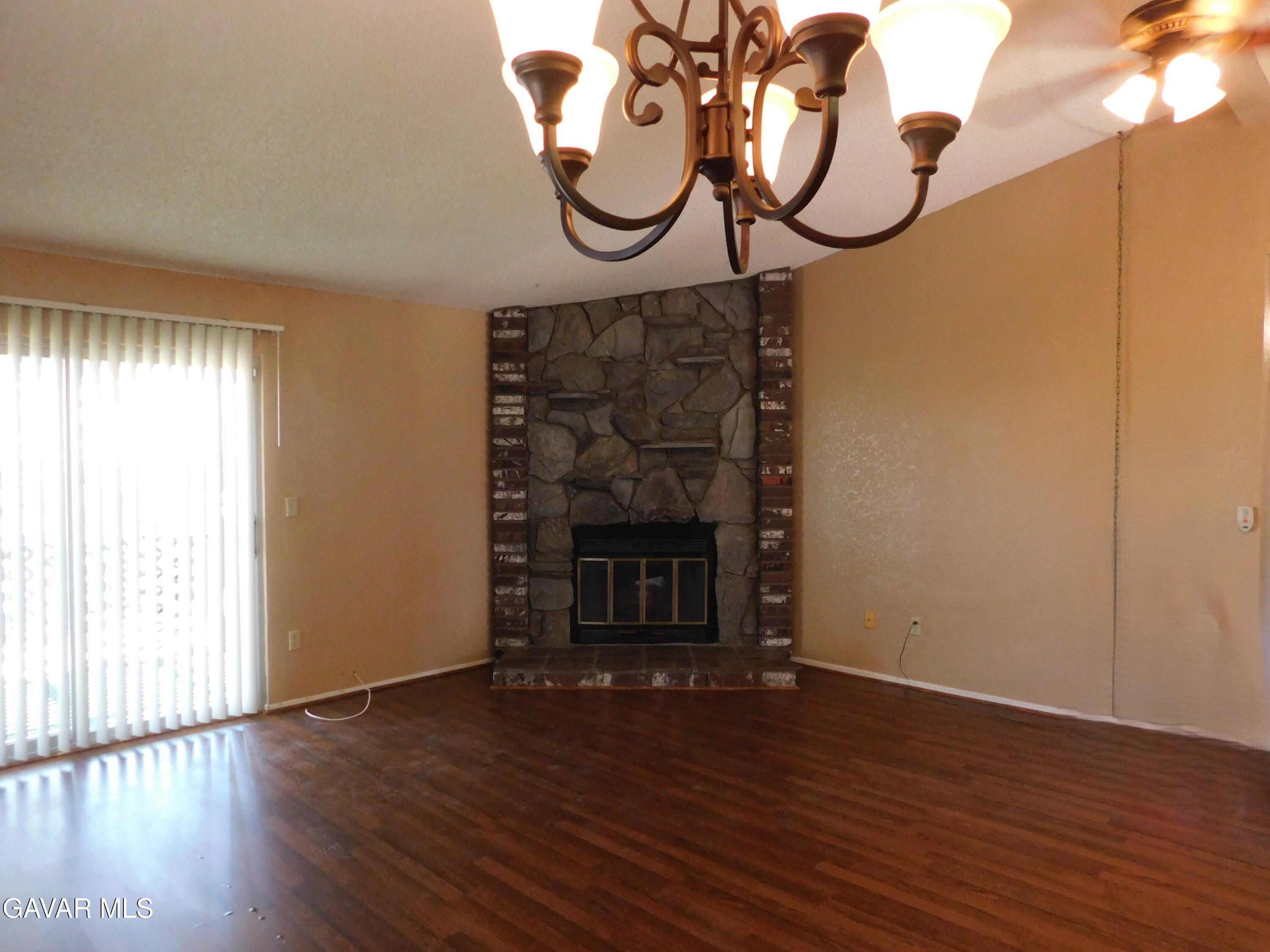 14306 Dover Drive Property Photo 2